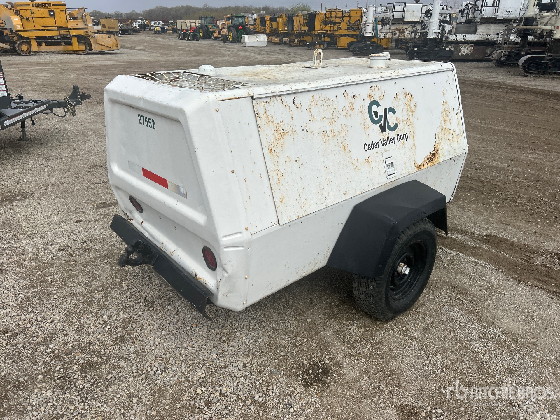 General Appearance with Picture, Right Rear Corner