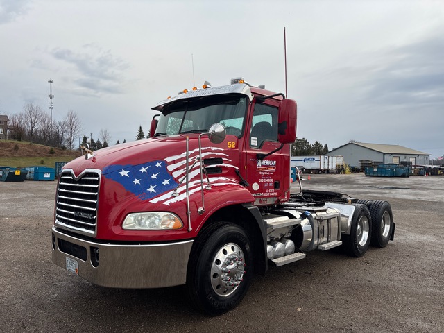2011 Mack CXU613 6x4 T/A Day Cab Truck Tractor