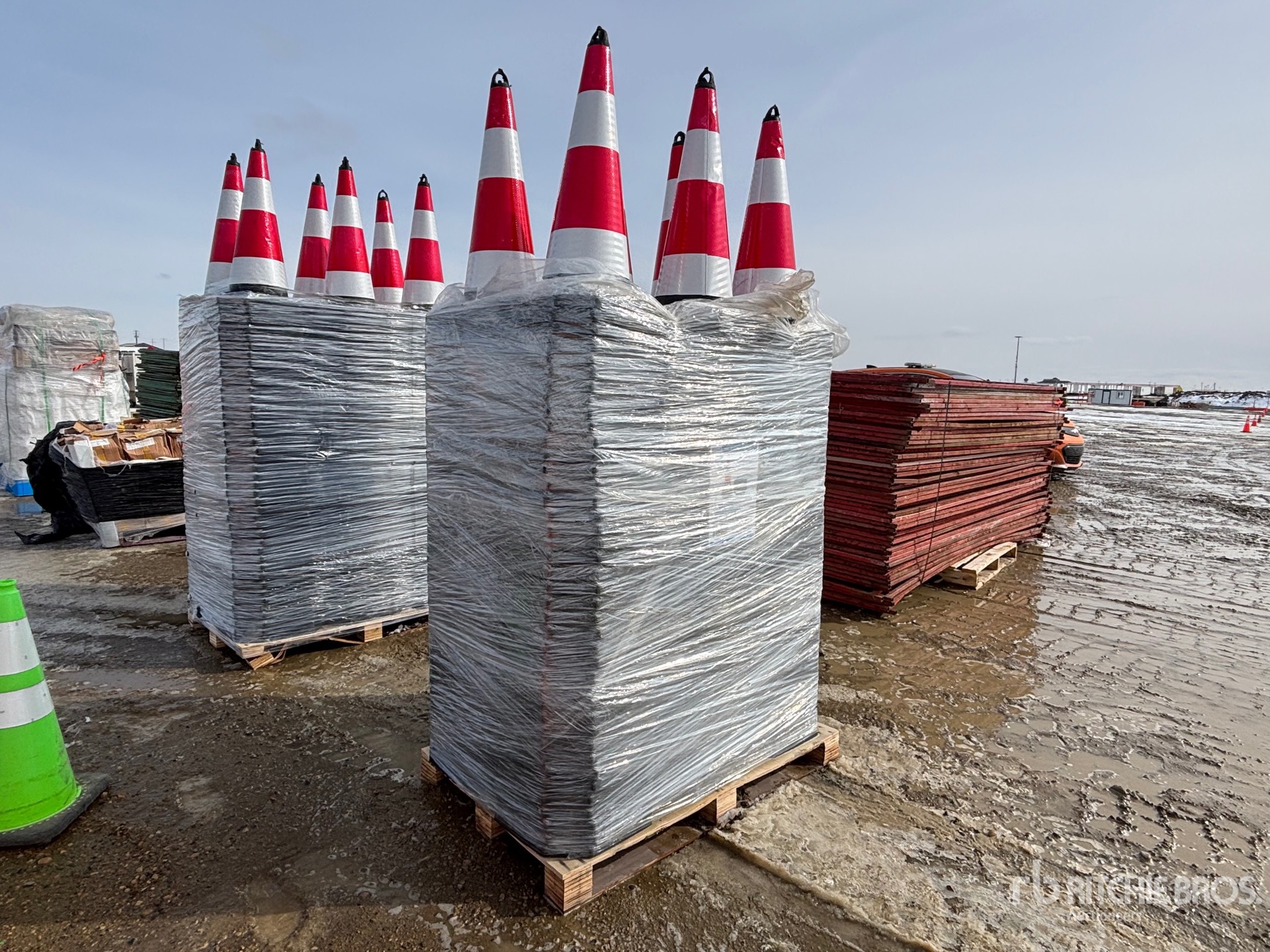 General Appearance with Foto, angolo anteriore destro