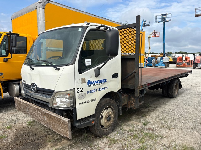 2016 Hino 195 4x2 Flatbed Dump Truck (Inoperable) 2016 Hino 195 4x2 Flatbed Dump Truck (Inoperable)