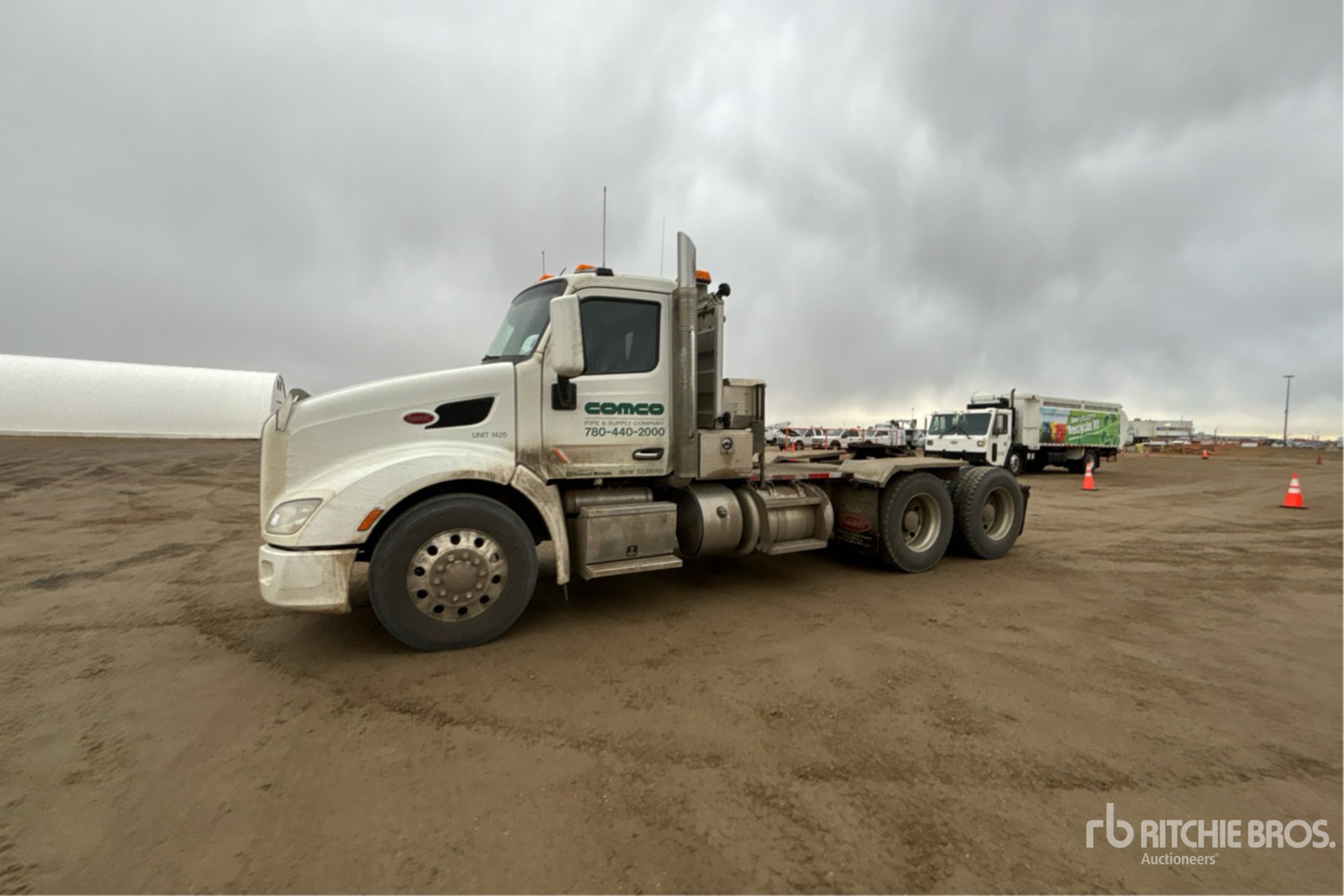 General Appearance with Picture, Left Front Corner