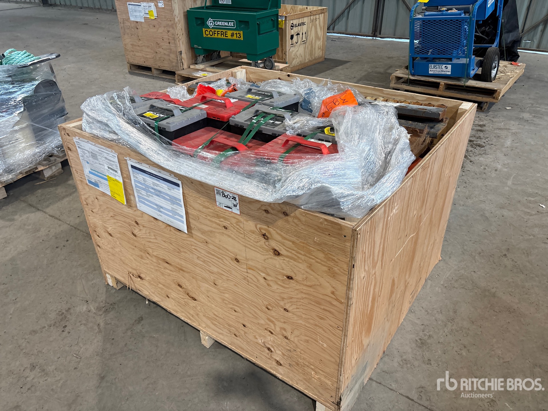 General Appearance with Bild, Ecke vorne links