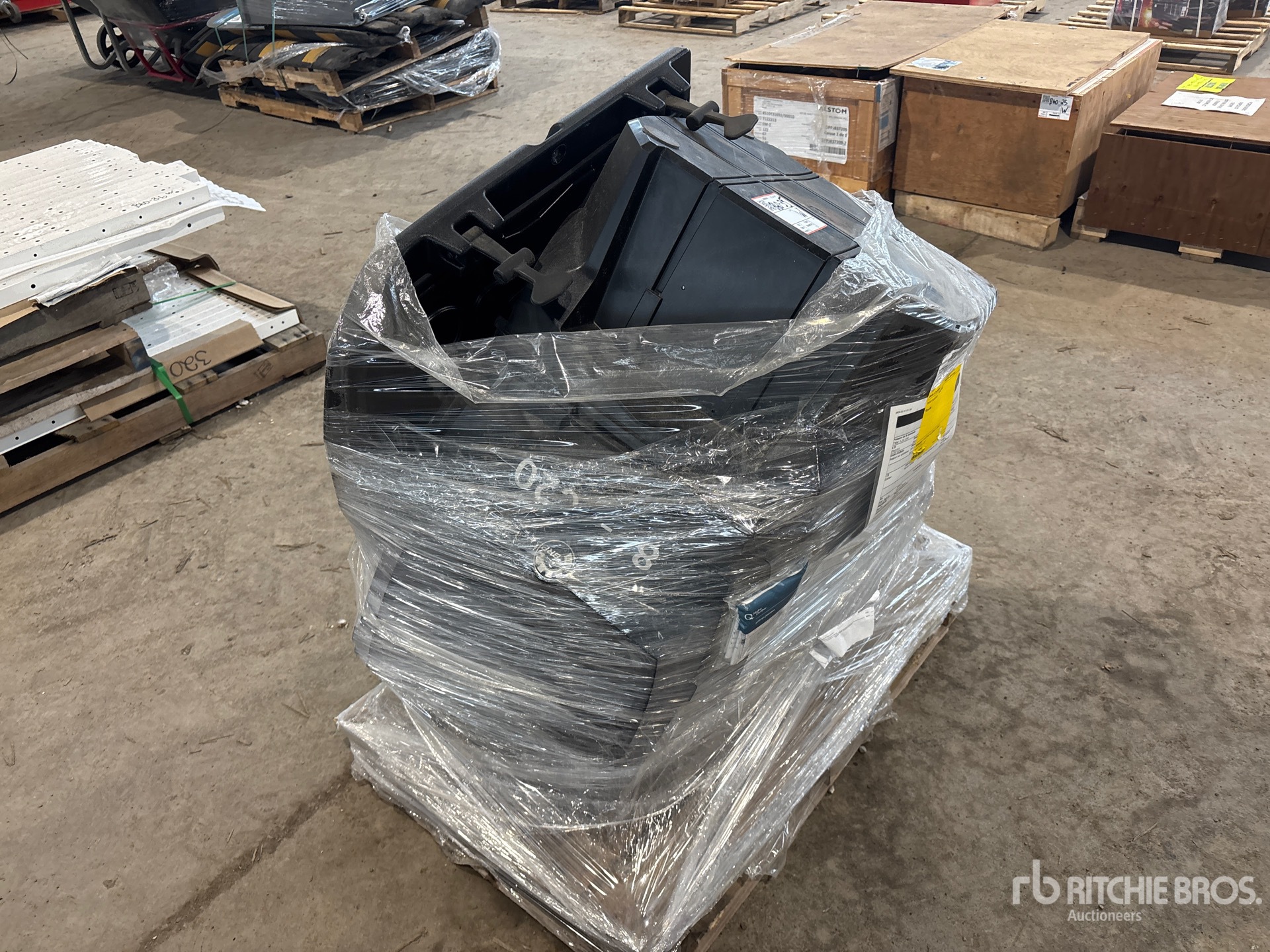 General Appearance with Bild, Ecke hinten rechts