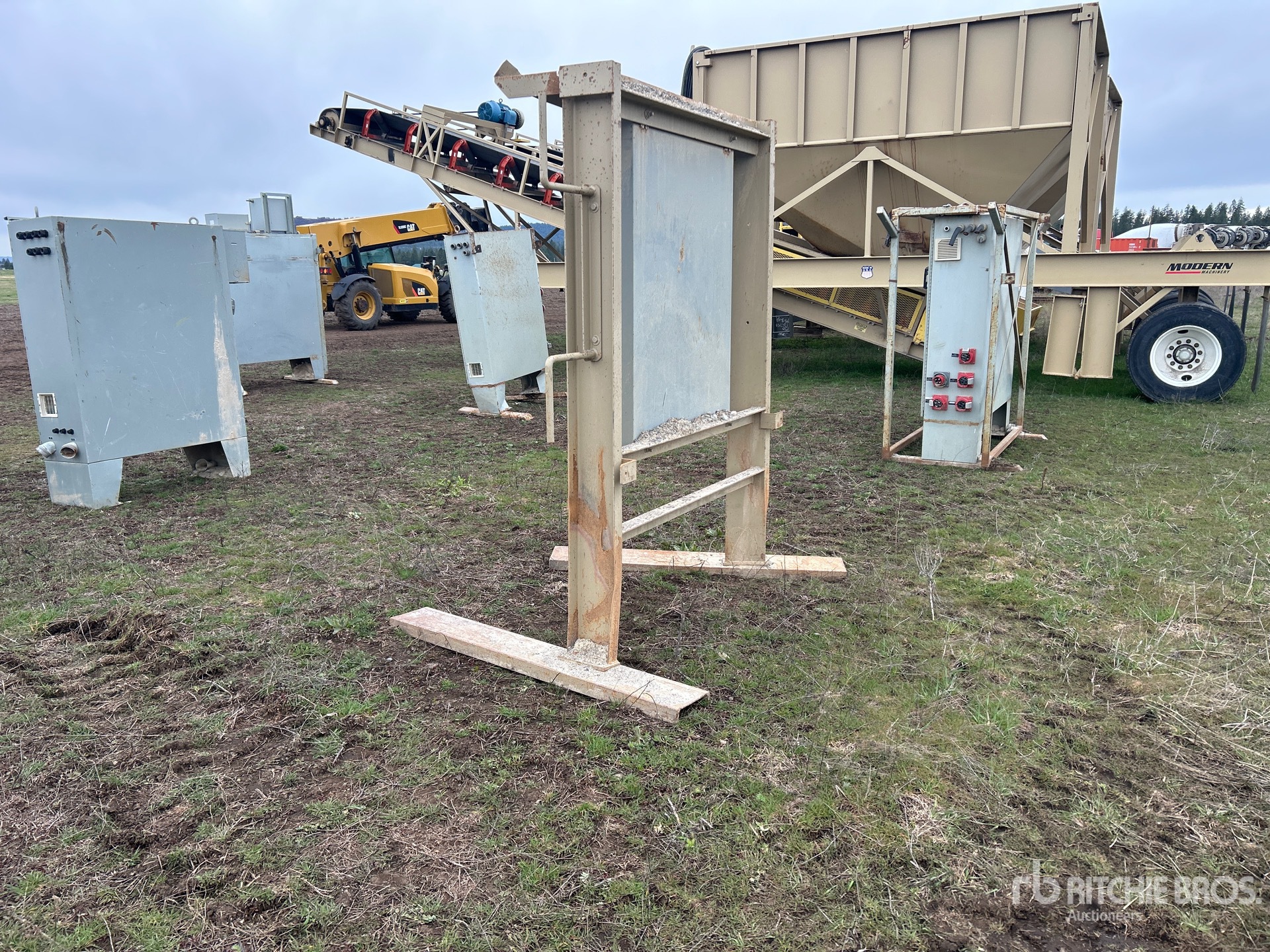 General Appearance with Bild, Ecke hinten links