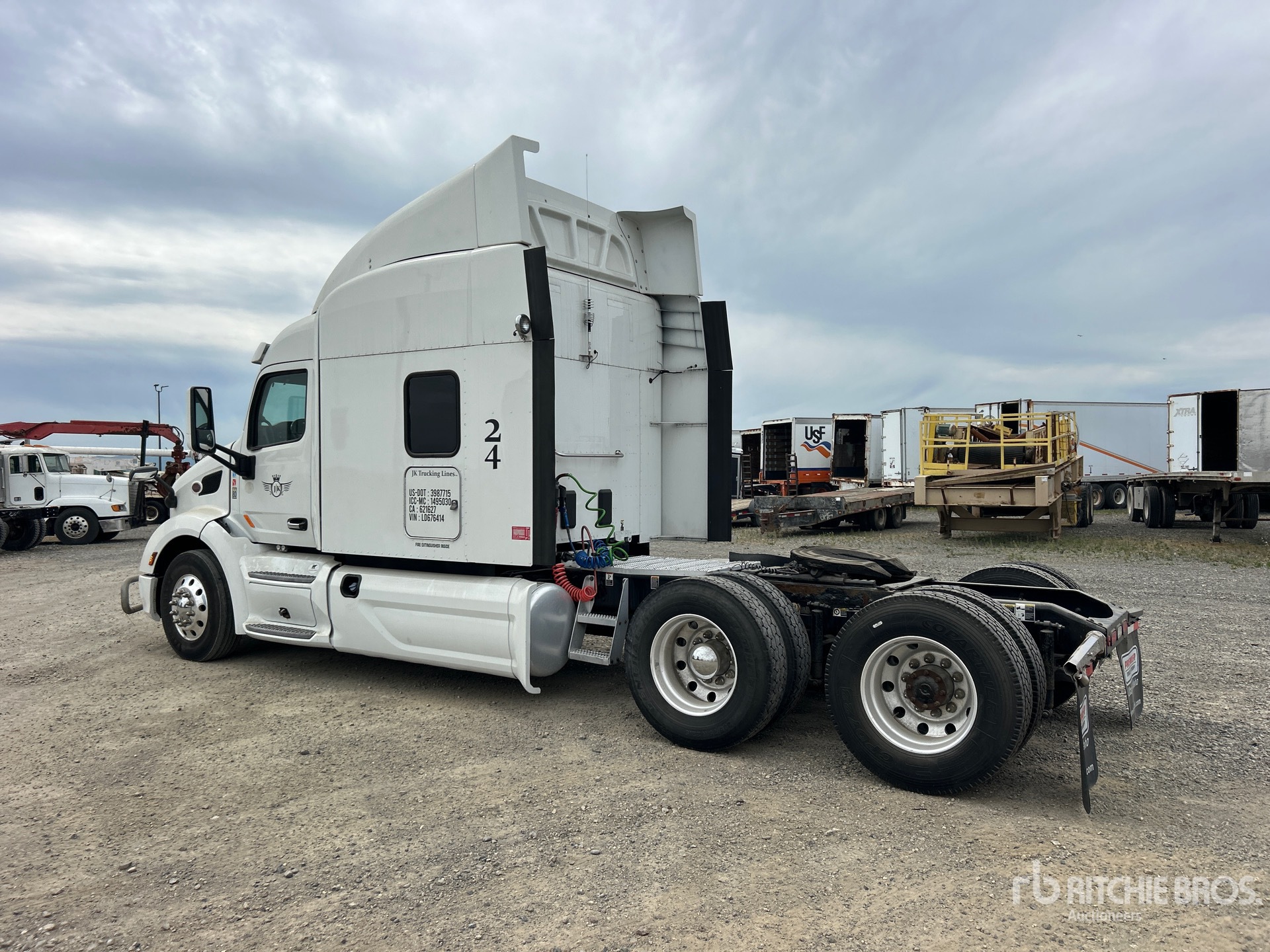 General Appearance with Picture, Left Rear Corner