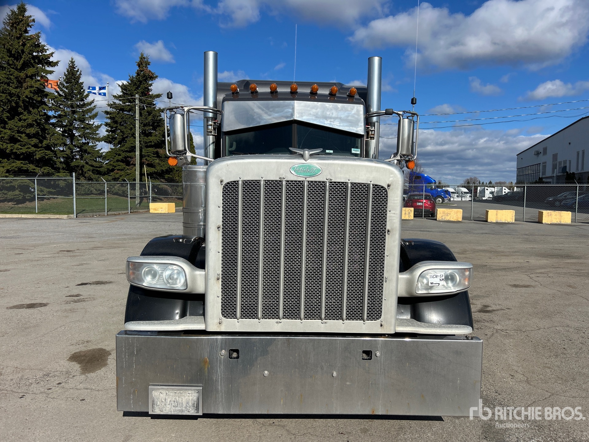 2020 Peterbilt 389