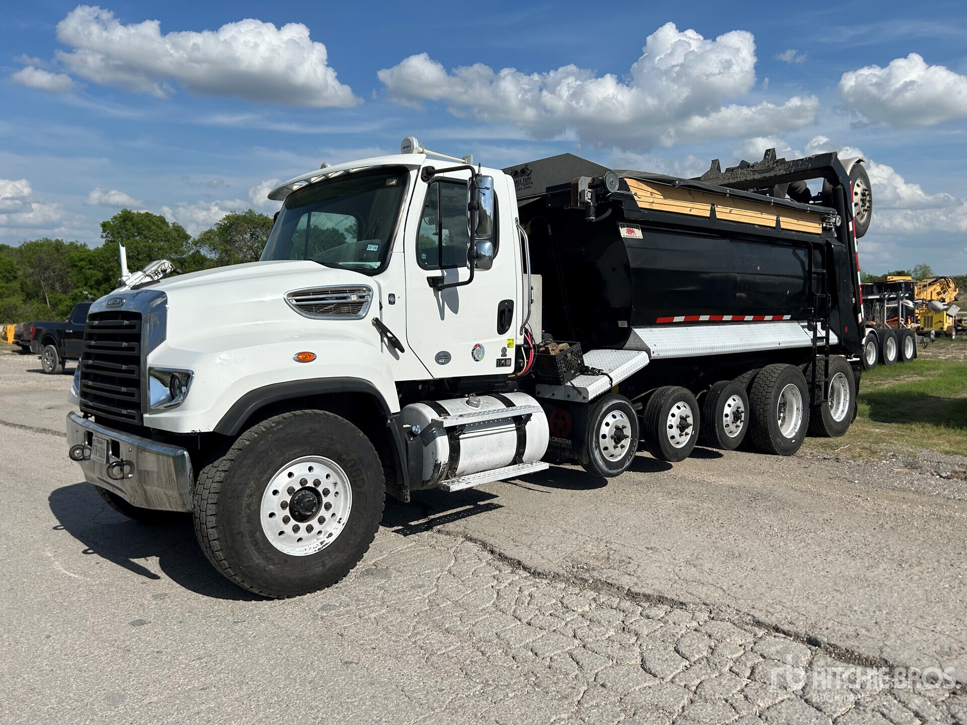 General Appearance with Featured Photo