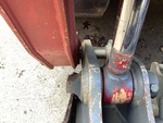 Chassis with Quick Coupler to Arms Pins