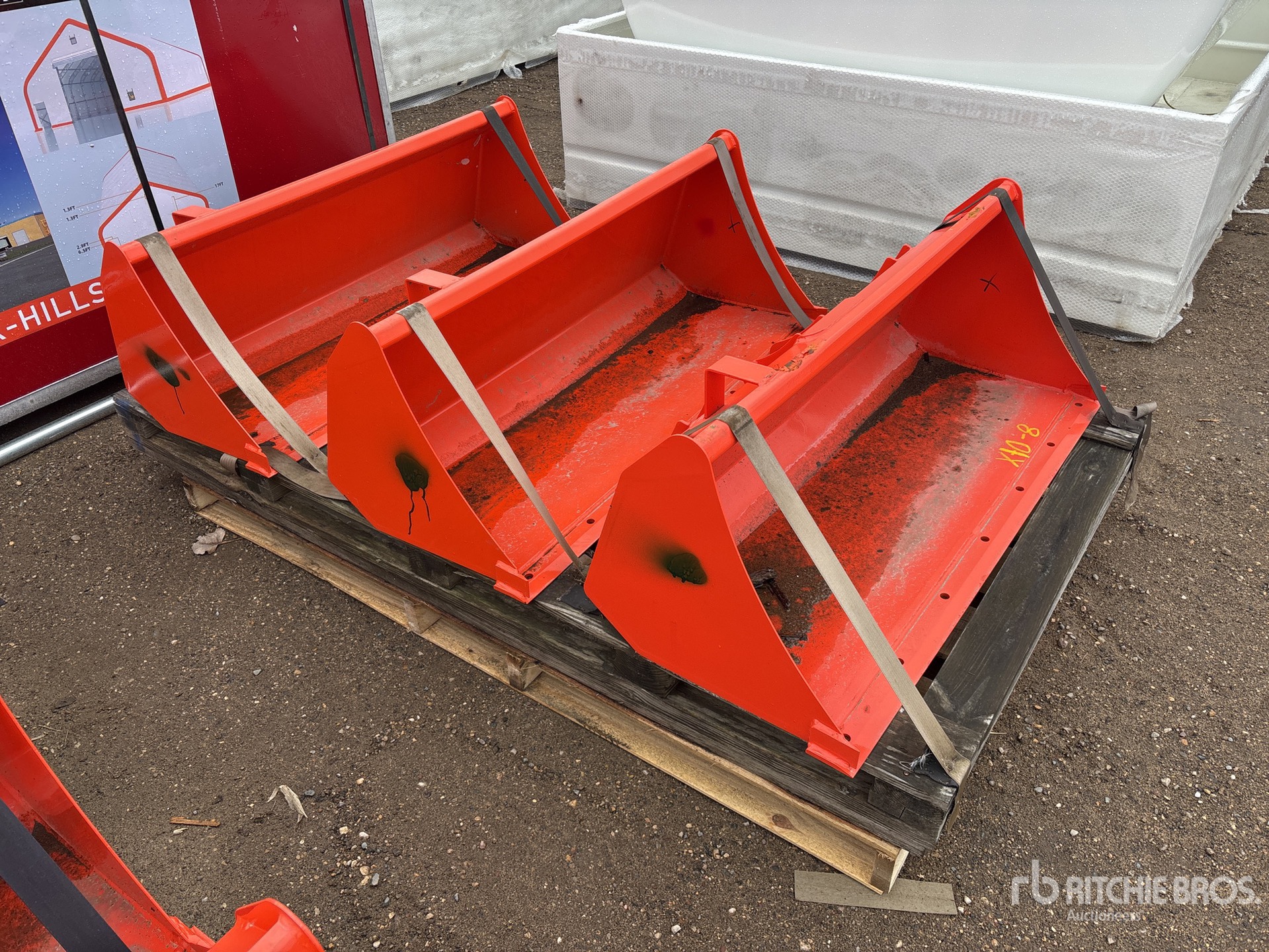 General Appearance with Bild, Ecke vorne rechts