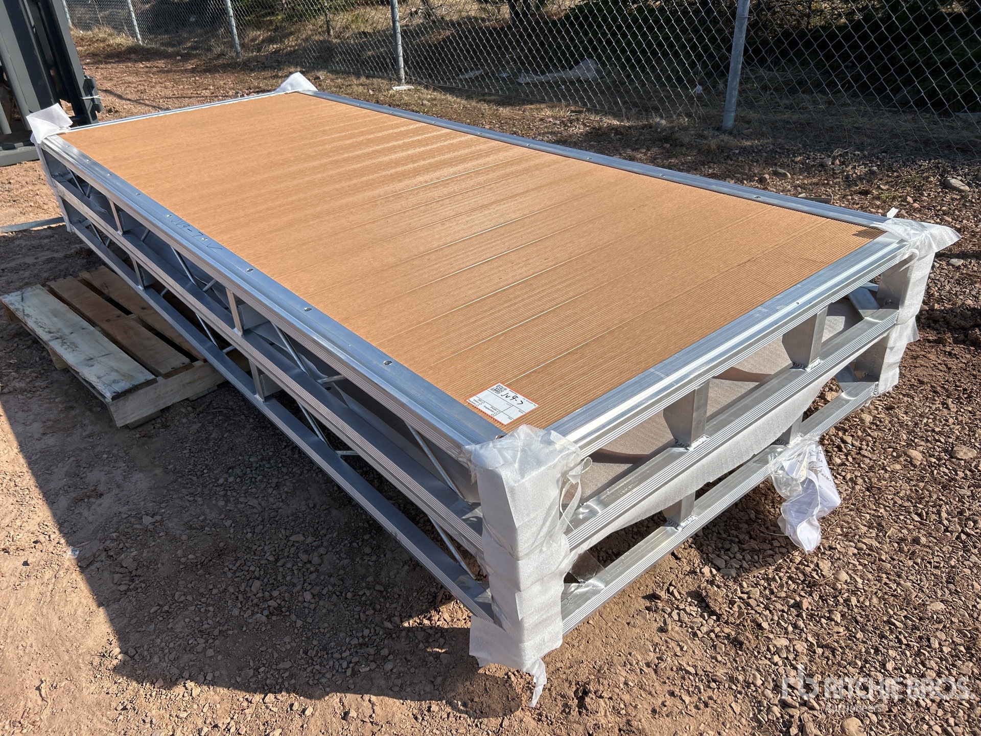 General Appearance with Image, coin avant gauche