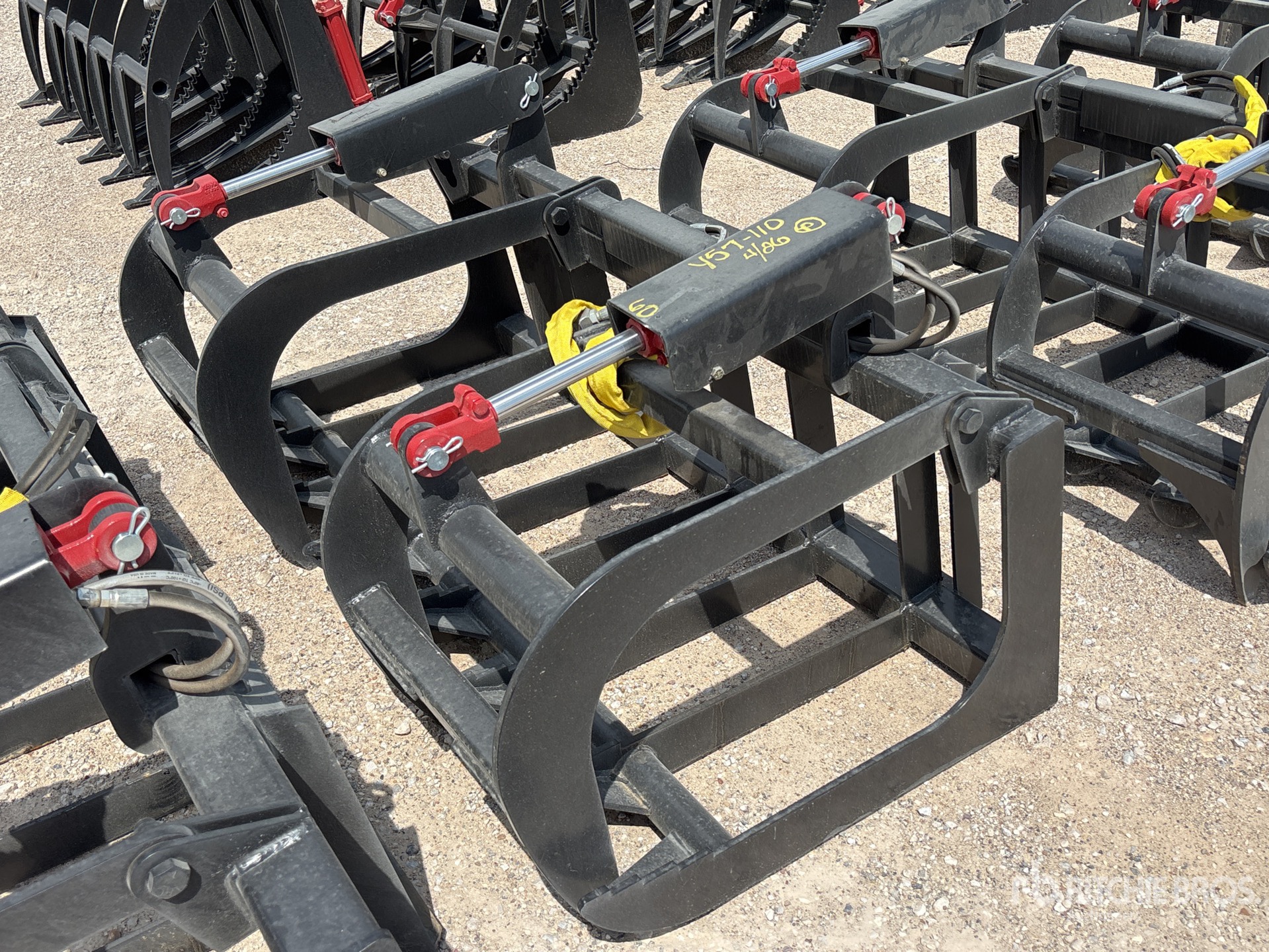 General Appearance with Foto, angolo anteriore sinistro