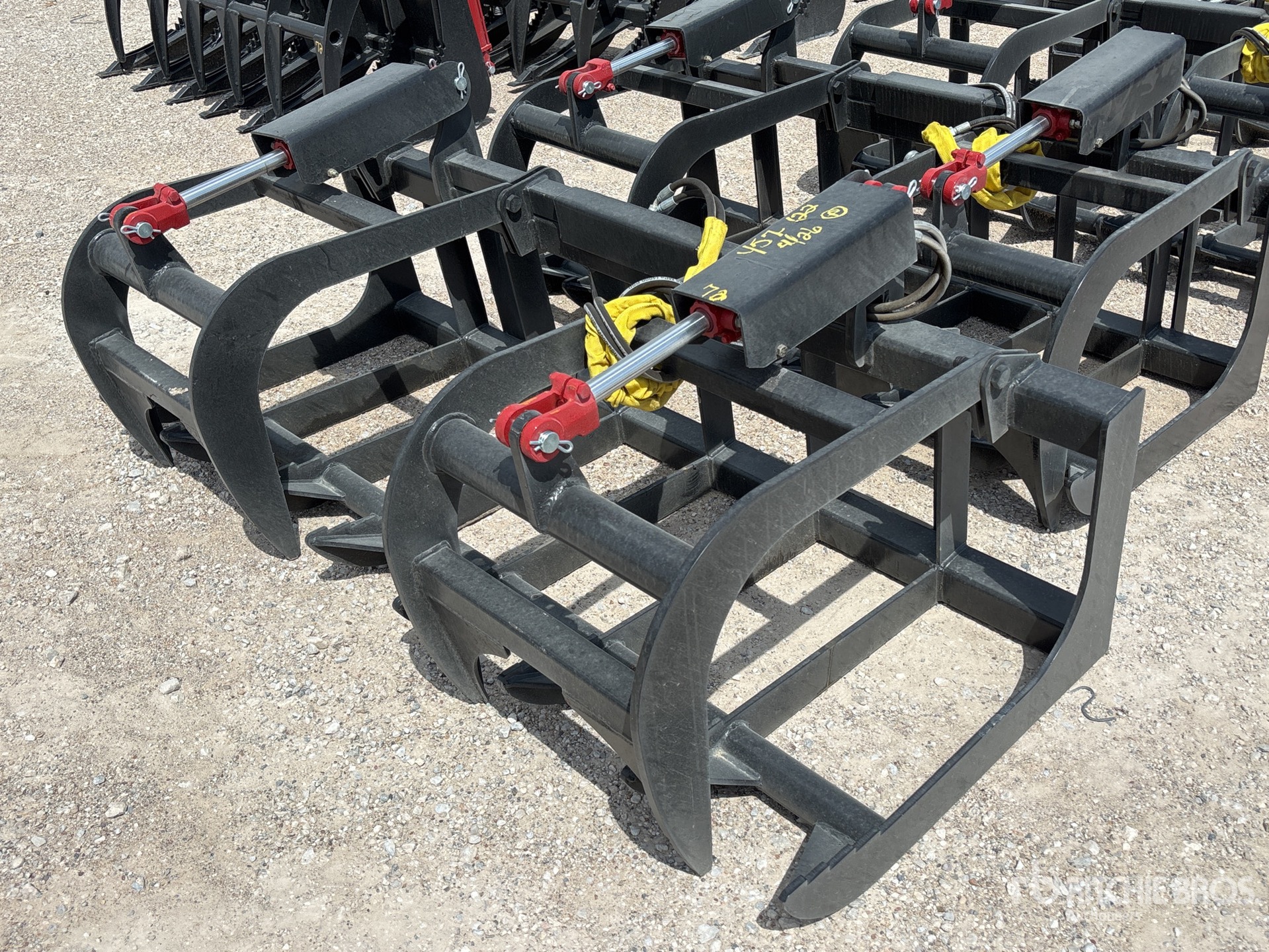 General Appearance with Foto, angolo anteriore sinistro