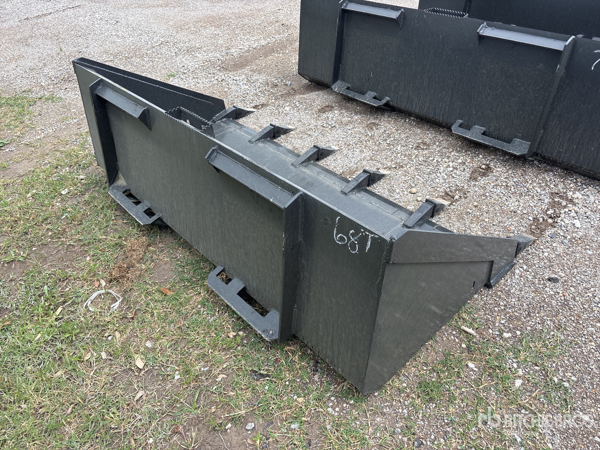 General Appearance with Foto, angolo anteriore sinistro