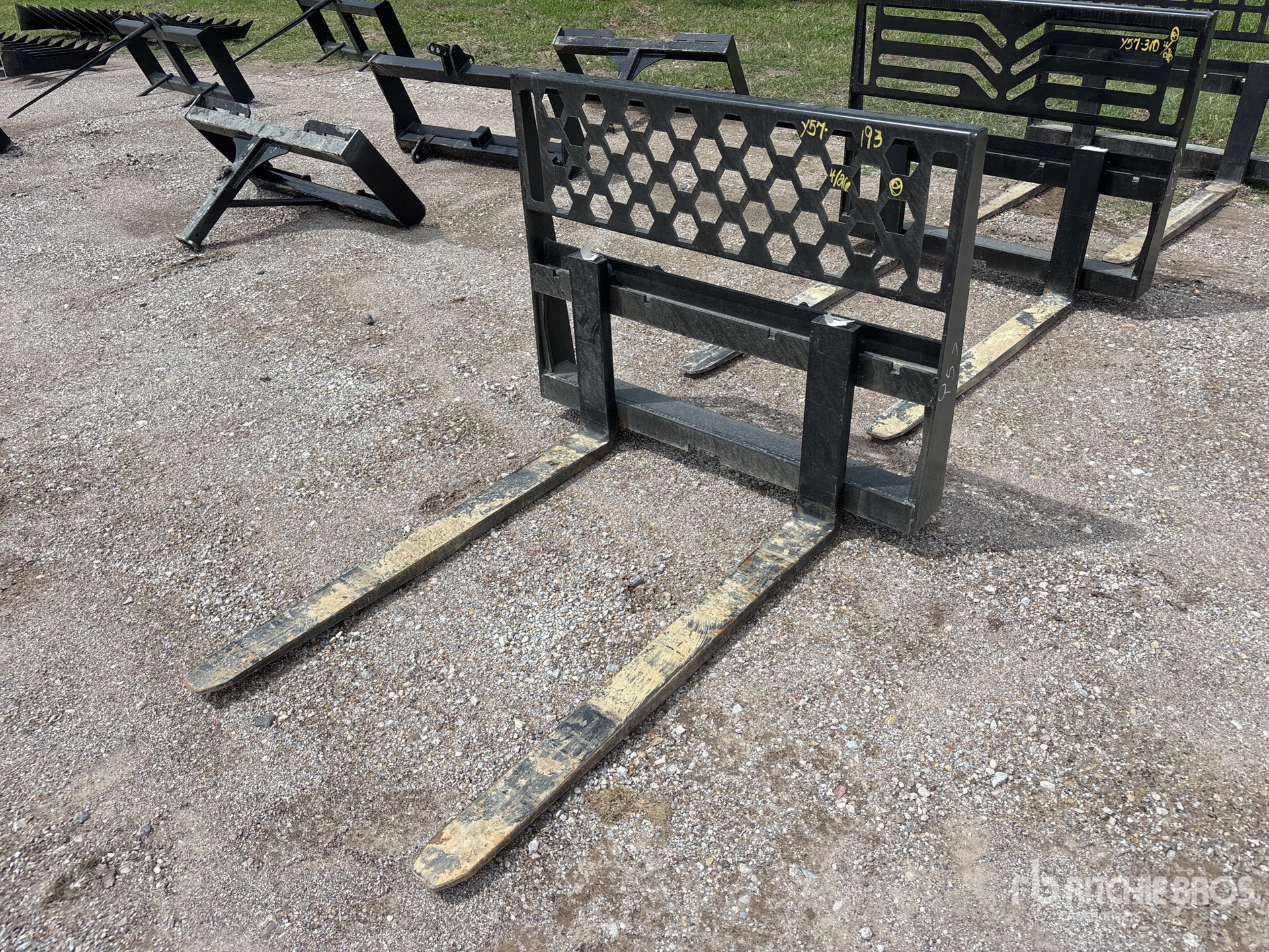 General Appearance with Image, coin avant gauche