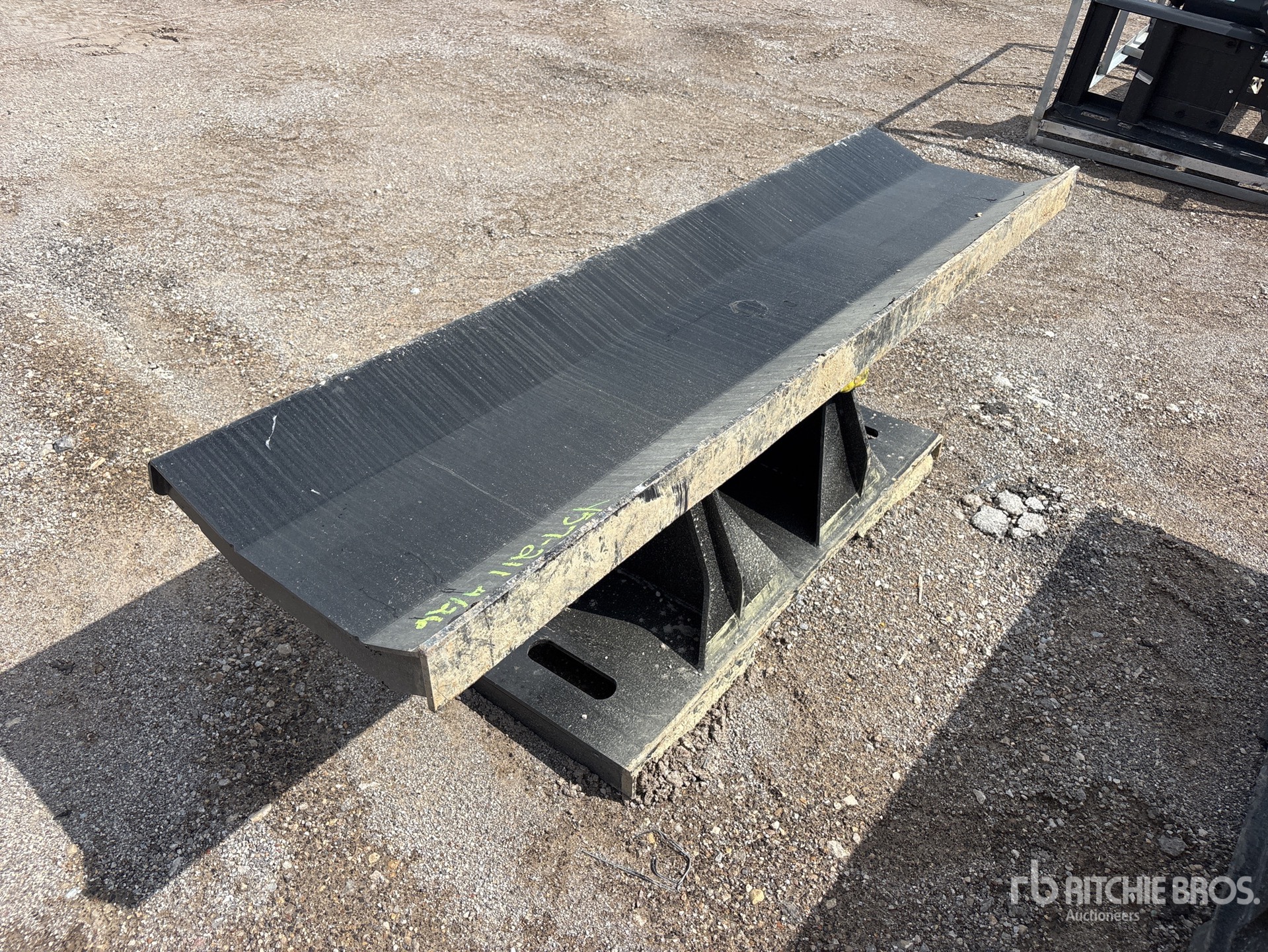 General Appearance with Imagen: esquina trasera izquierda