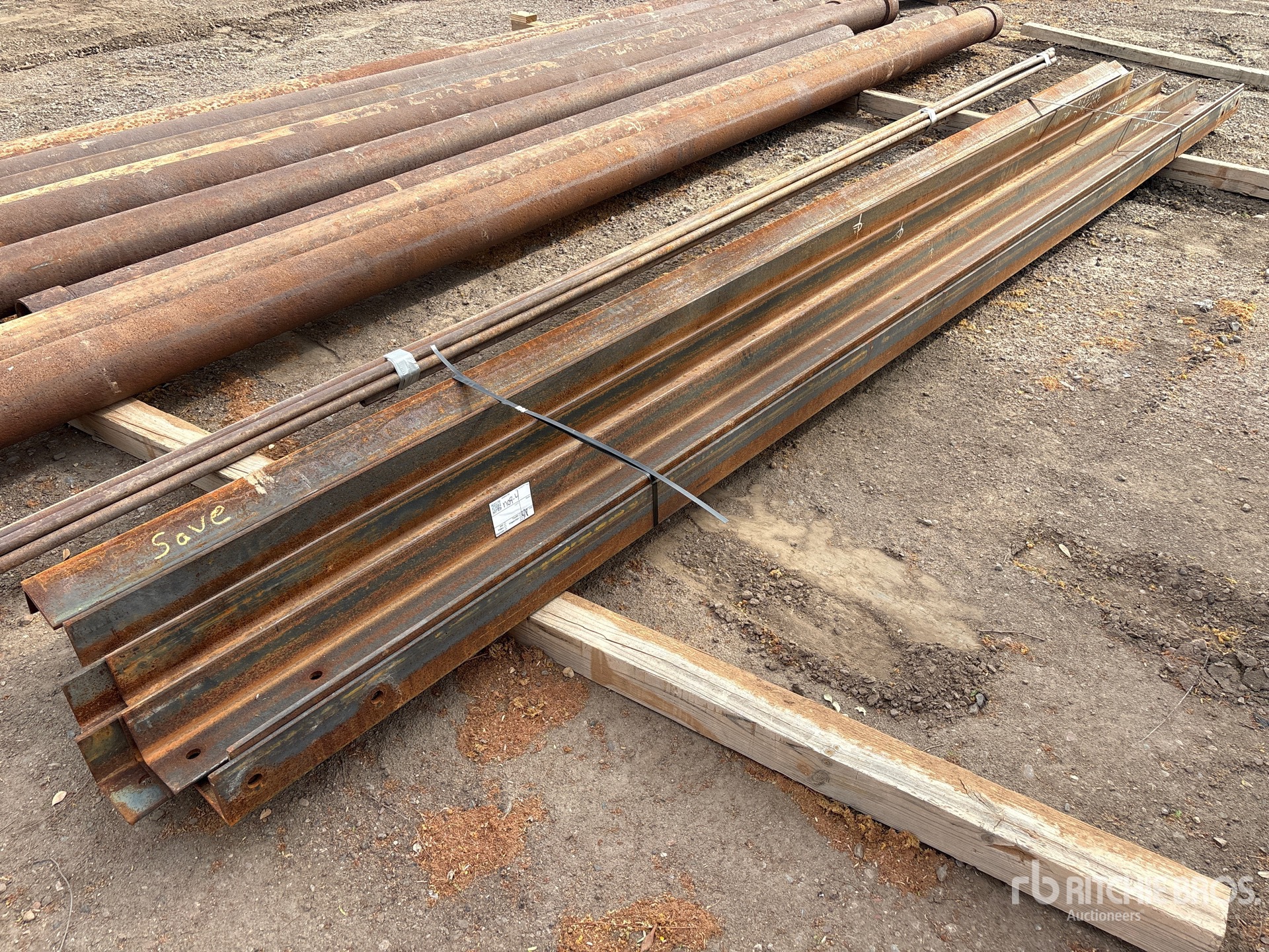 General Appearance with Bild, Ecke hinten links