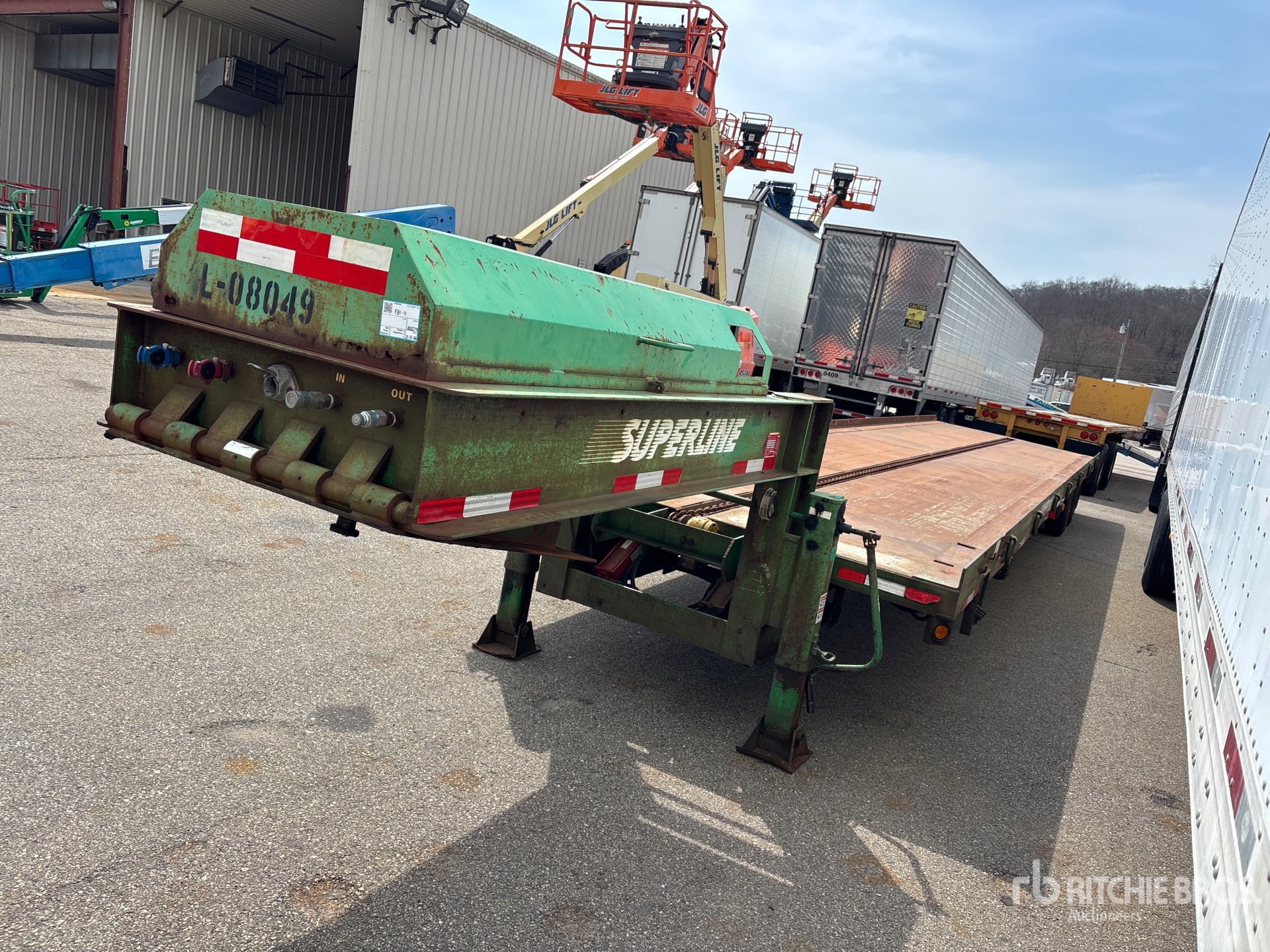 General Appearance with Featured Photo