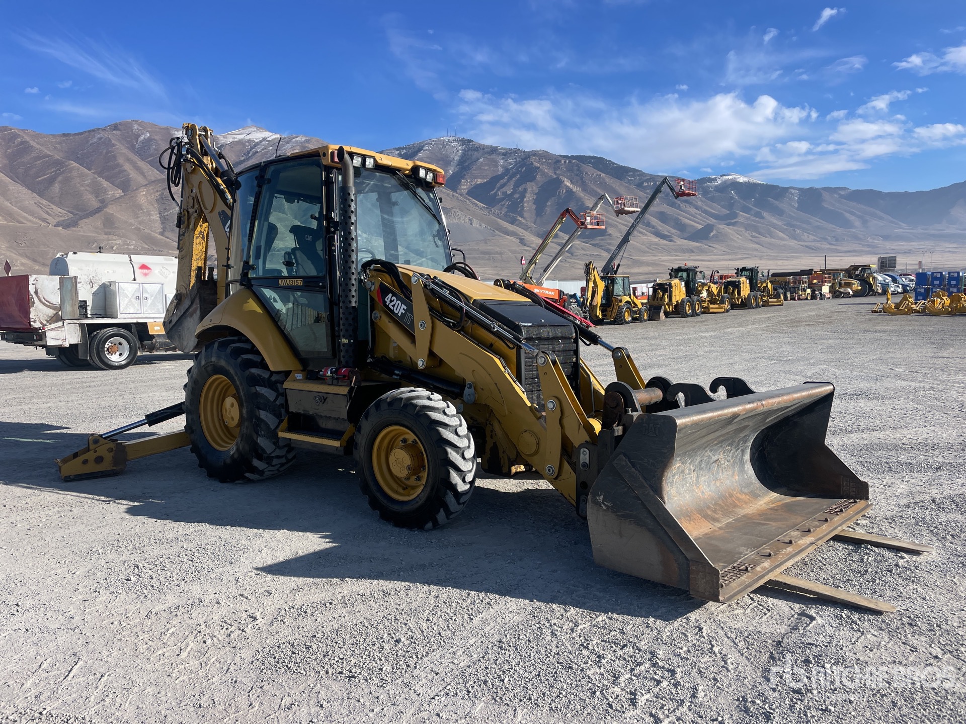 General Appearance with Foto, angolo anteriore destro