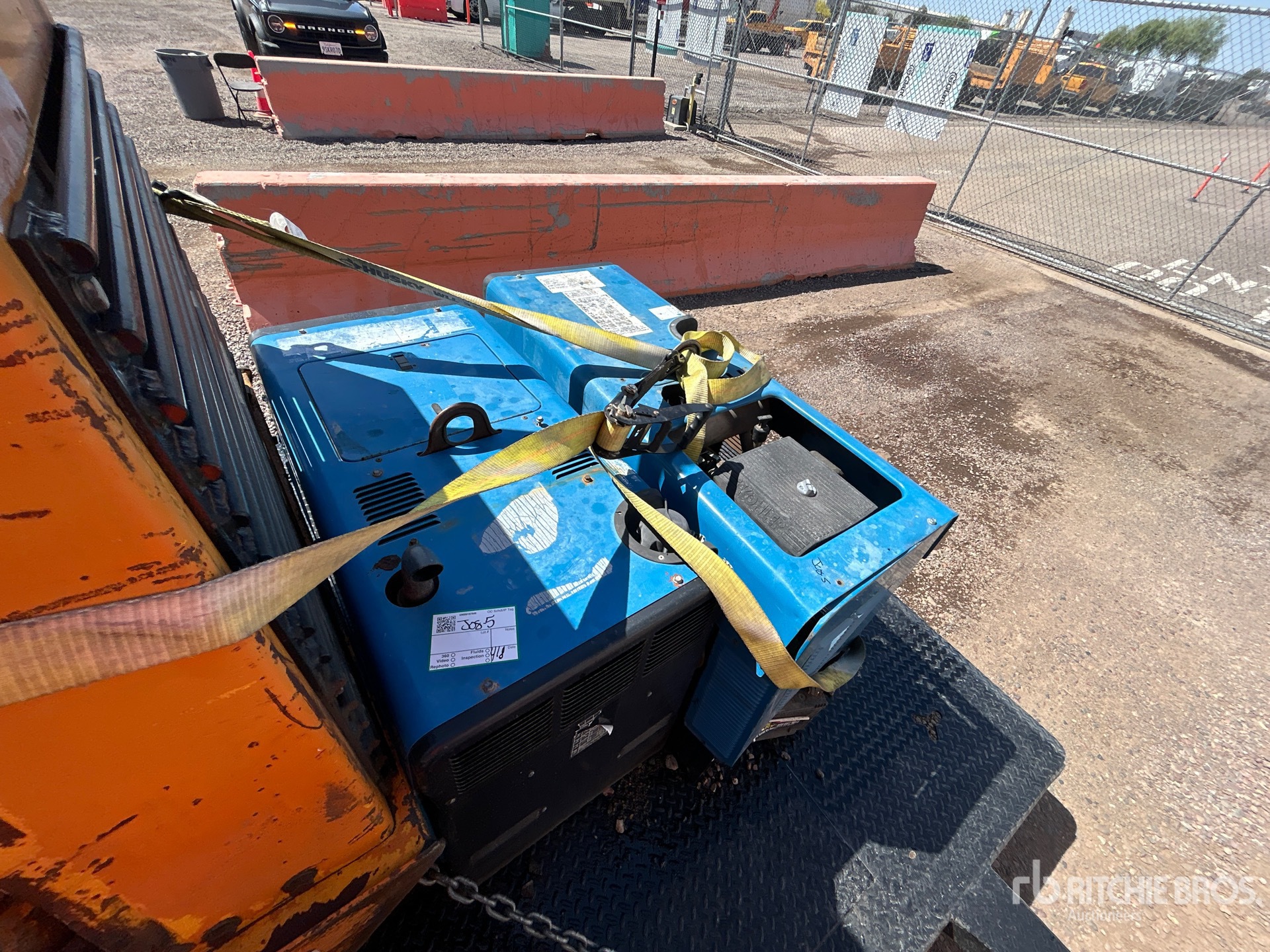 General Appearance with Featured Photo