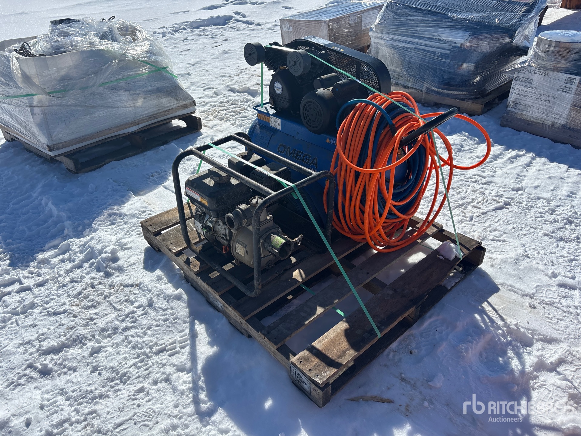 General Appearance with Picture, Right Front Corner