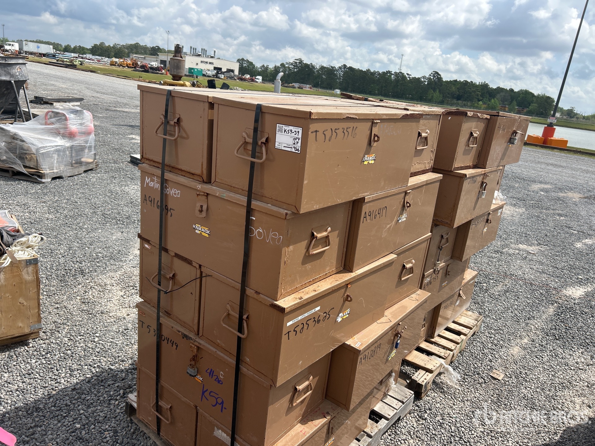 General Appearance with Foto, angolo anteriore sinistro