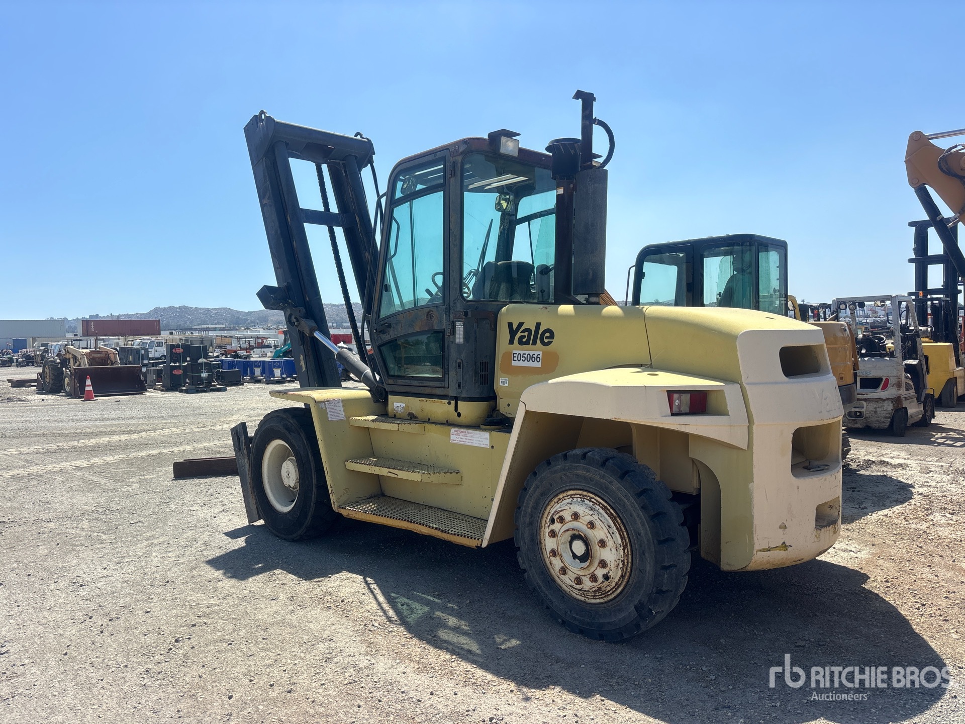 Aspect général with Image, coin arrière gauche