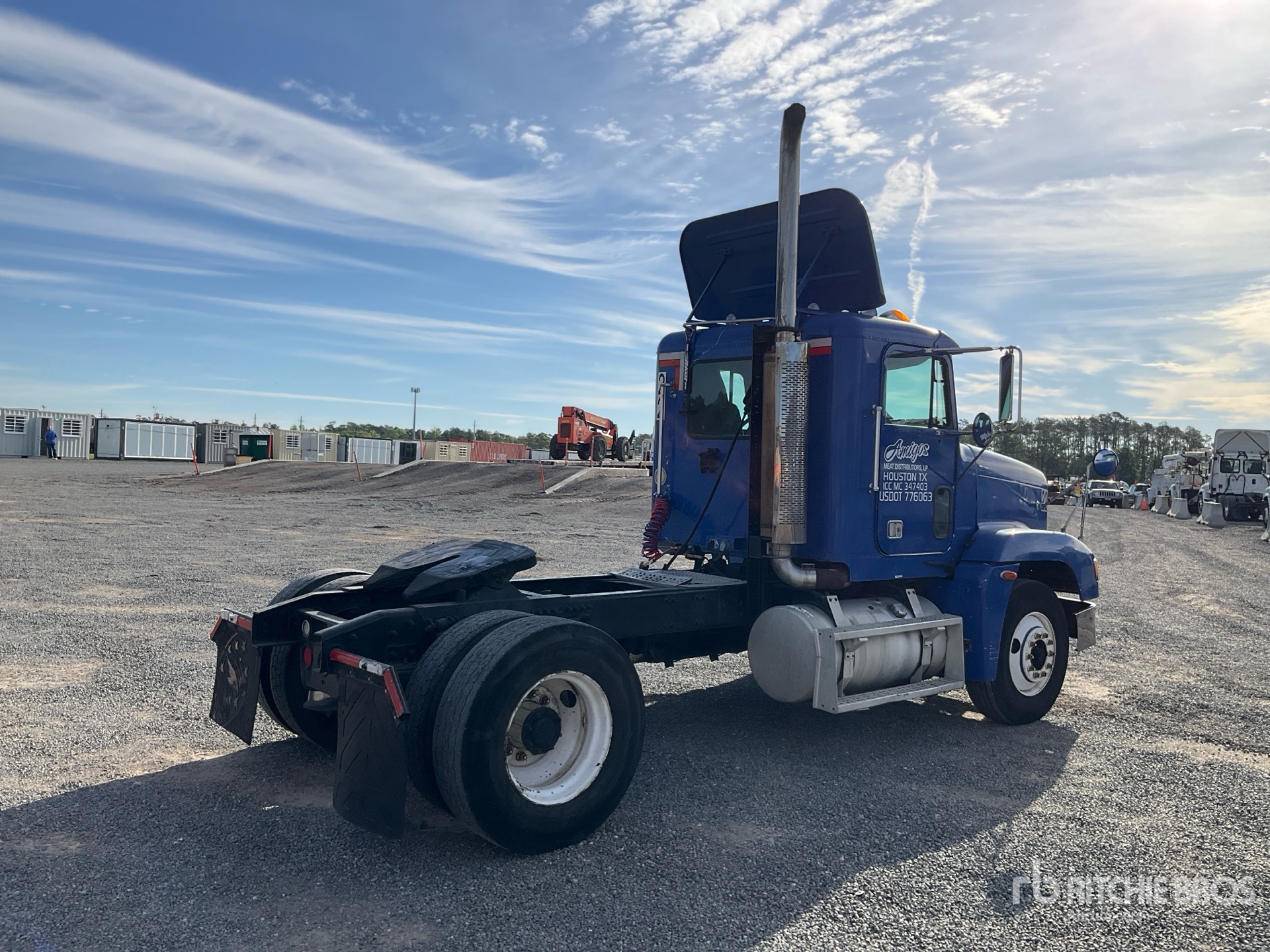 General Appearance with Imagen: esquina trasera derecha