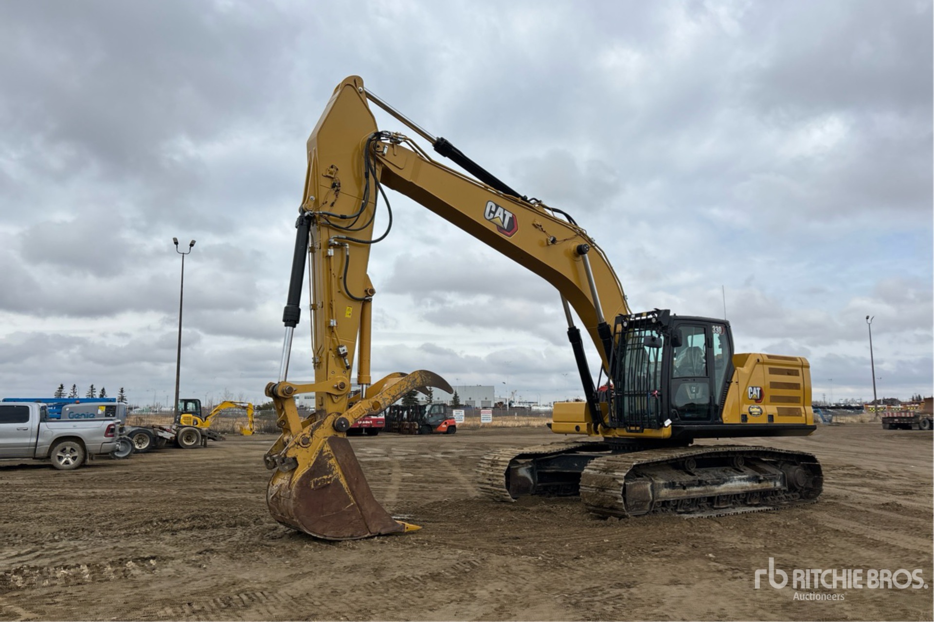 General Appearance with Picture, Left Front Corner