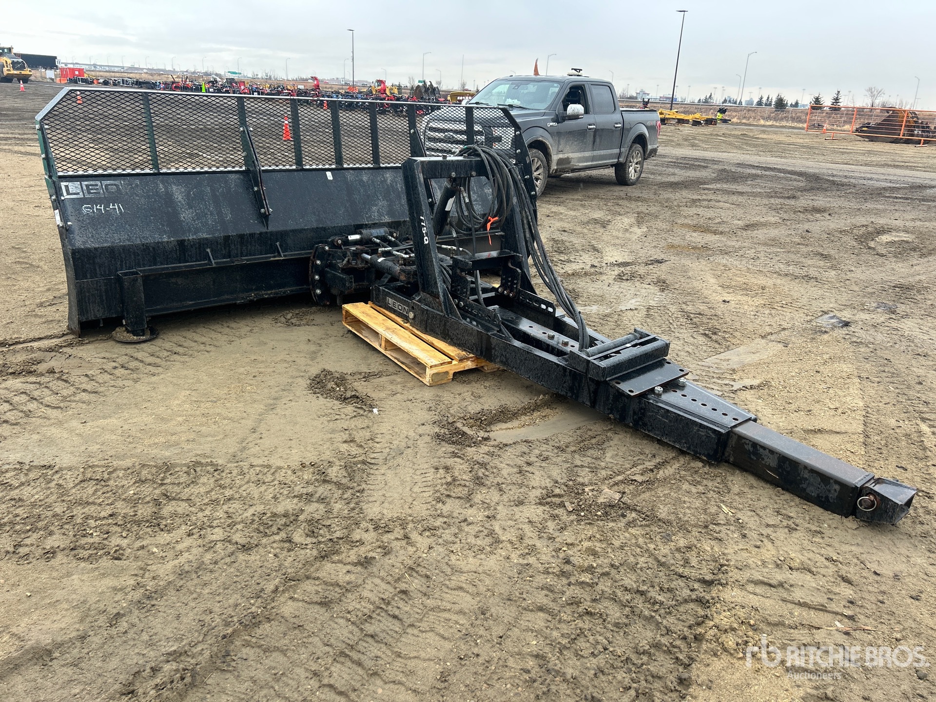 General Appearance with Imagen: esquina trasera izquierda