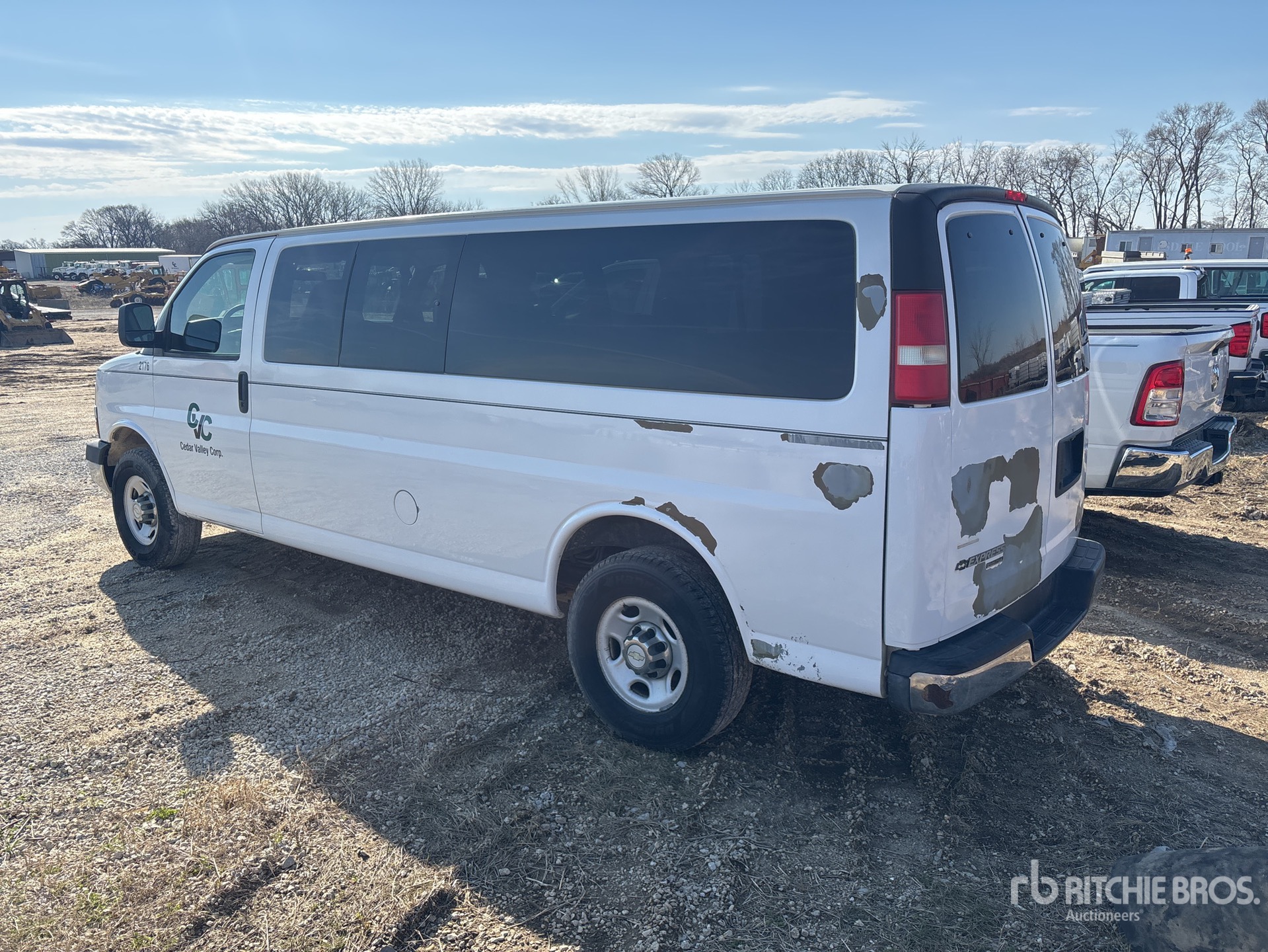 General Appearance with Picture, Left Rear Corner