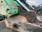 Chassis with Quick Coupler to Arms Pins