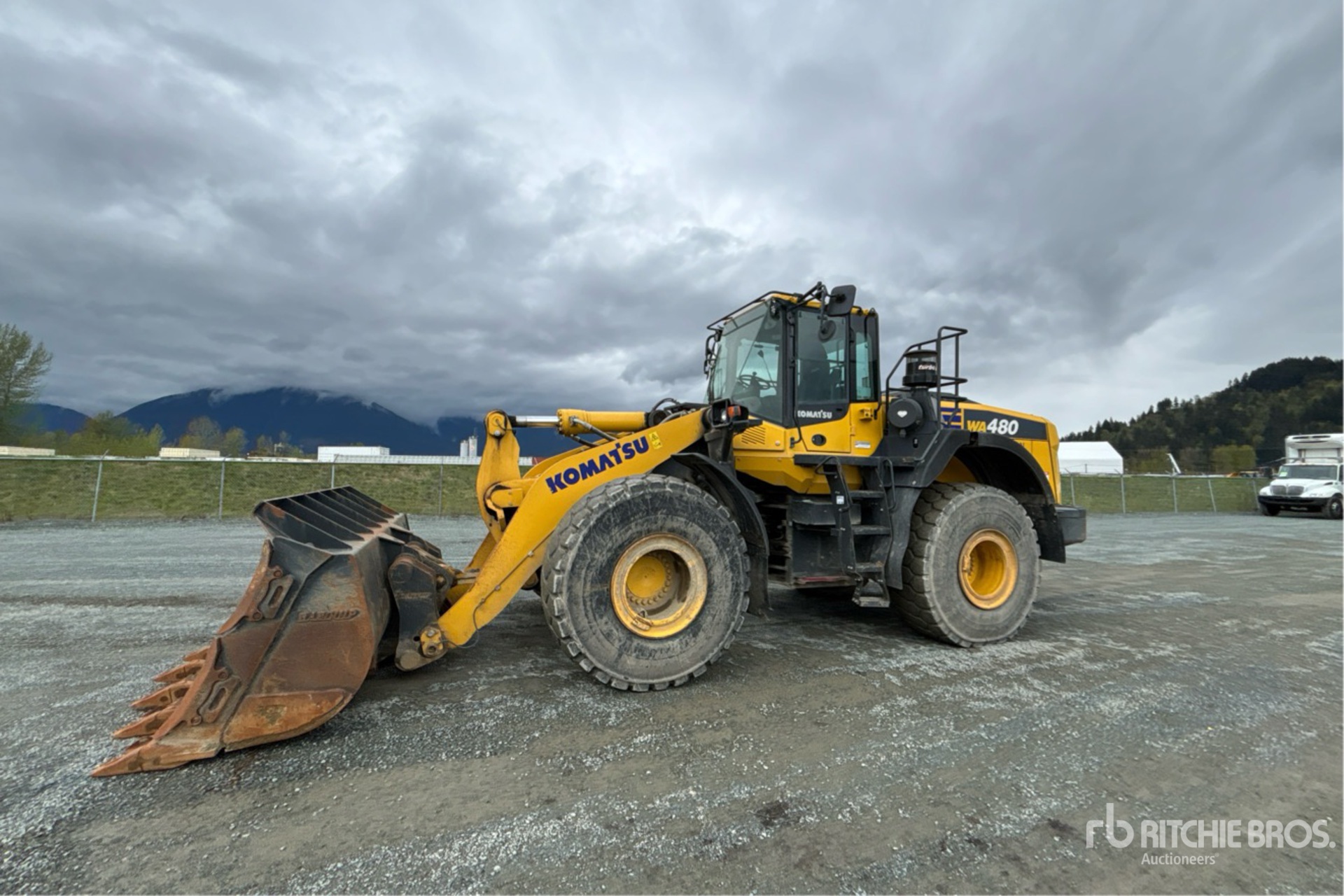 General Appearance with Picture, Left Front Corner