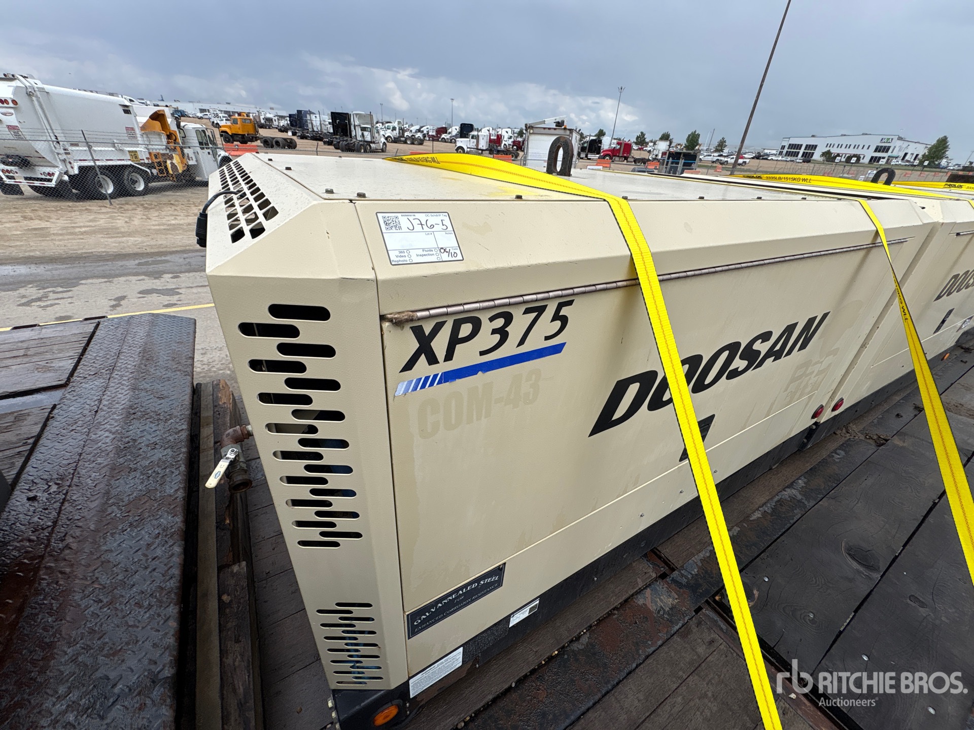 Photo of a 2014 Doosan 375 CFM