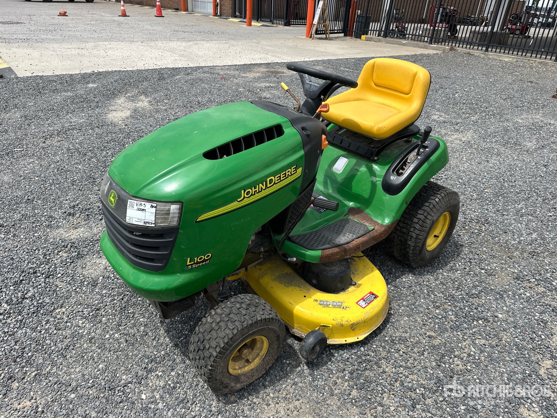 General Appearance with Picture, Left Front Corner