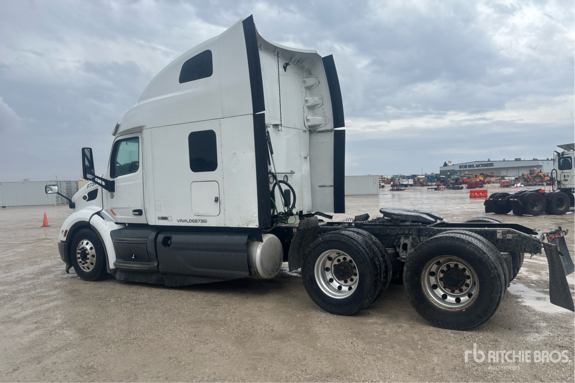 General Appearance with Picture, Left Rear Corner