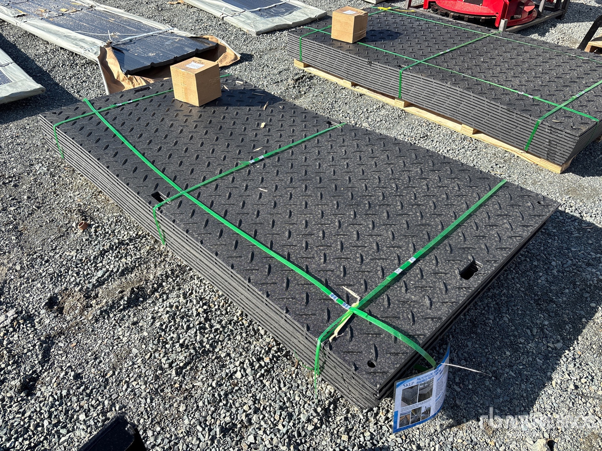 General Appearance with Foto, angolo anteriore sinistro