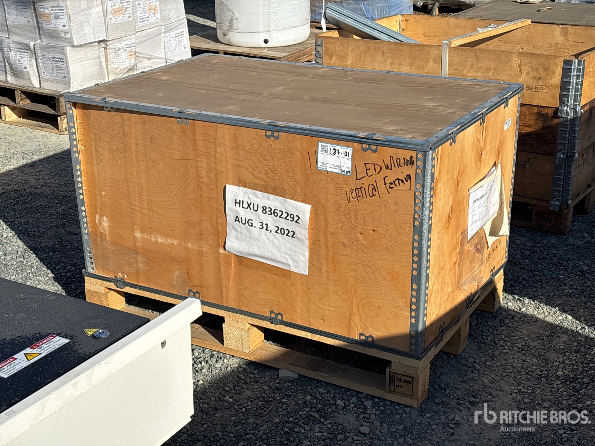 General Appearance with Picture, Left Front Corner