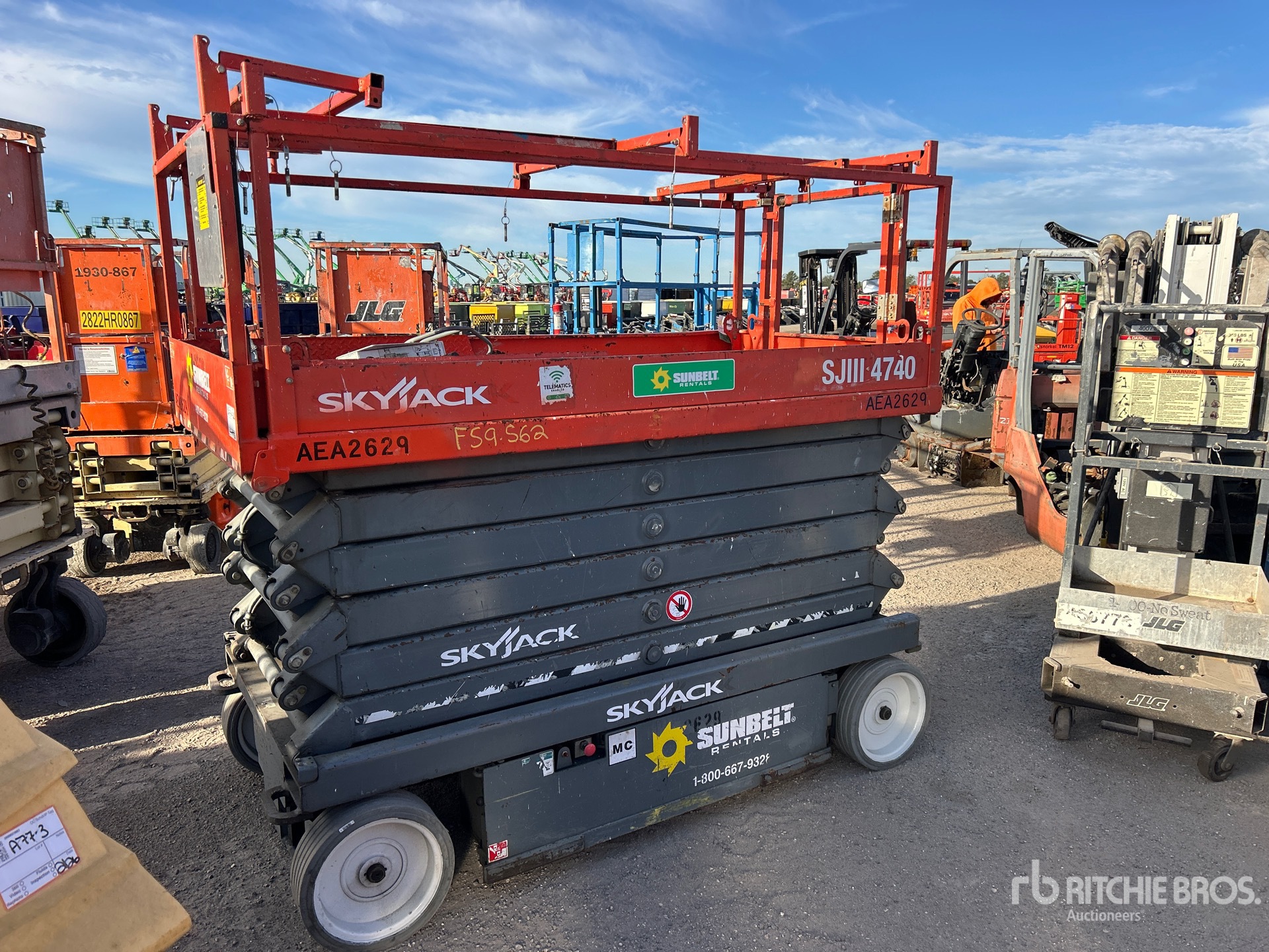 General Appearance with Picture, Left Front Corner