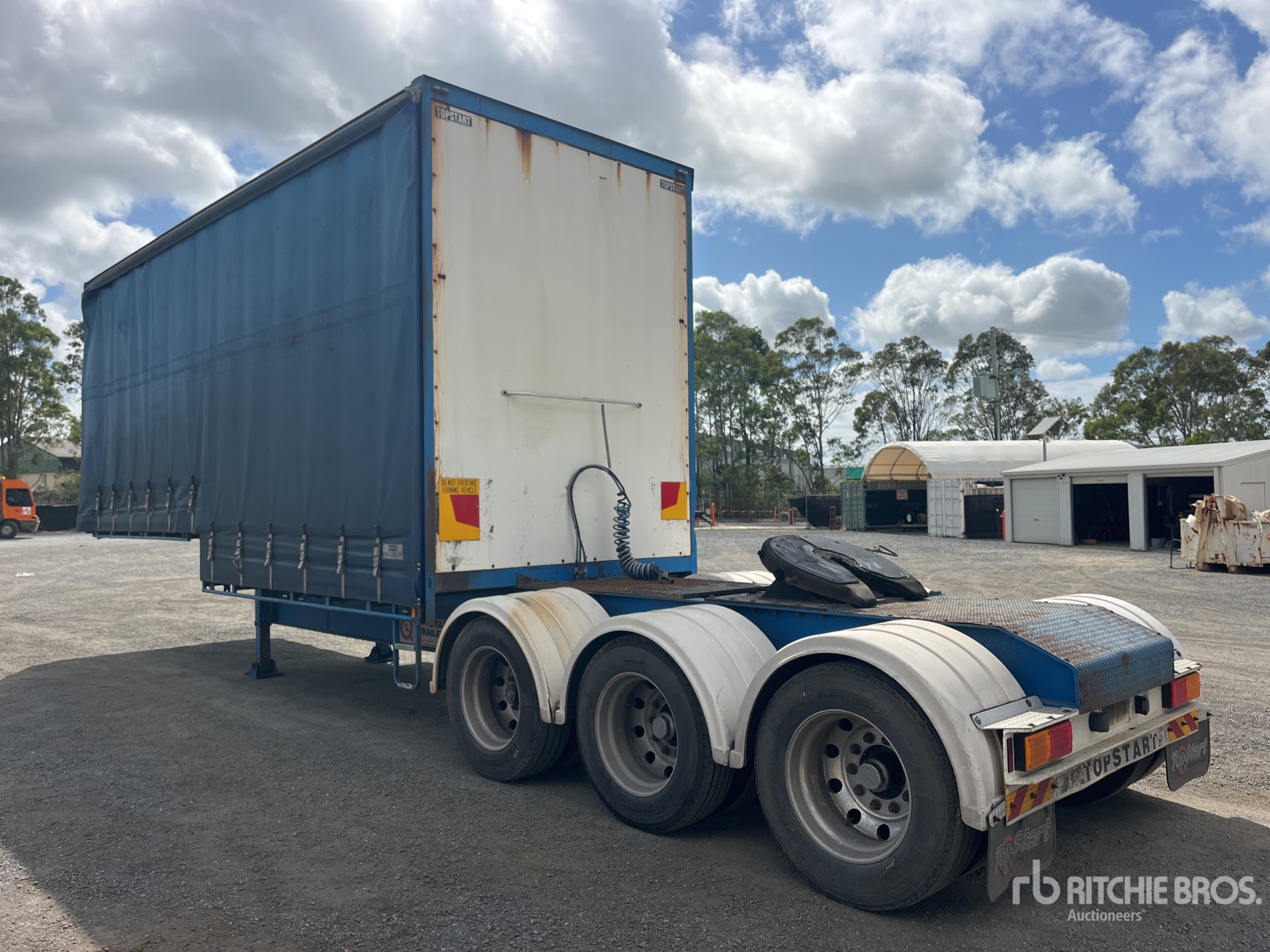 General Appearance with Bild, Ecke hinten rechts