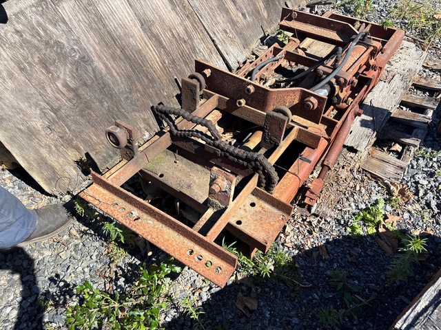 Black Welder 3-Point Hitch