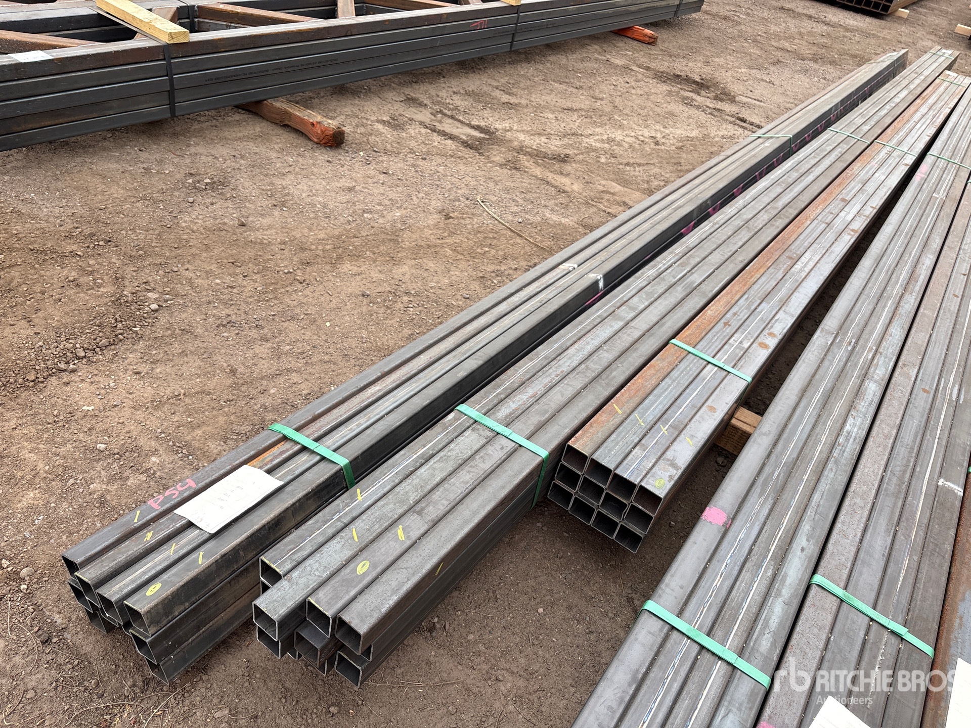 General Appearance with Bild, Ecke hinten links