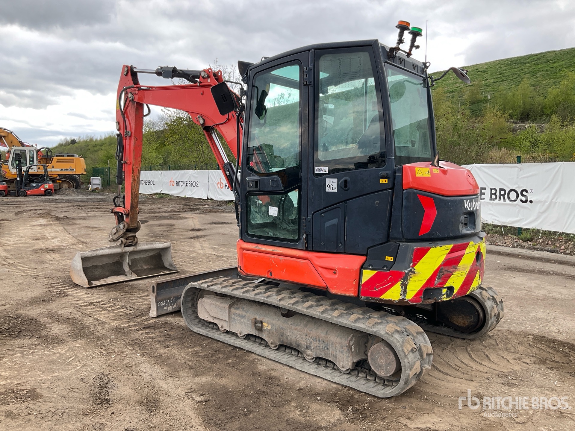 General Appearance with Picture, Left Rear Corner