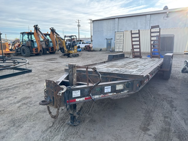 2000 Towmaster T16DD 20 ft T/A Equipment Trailer