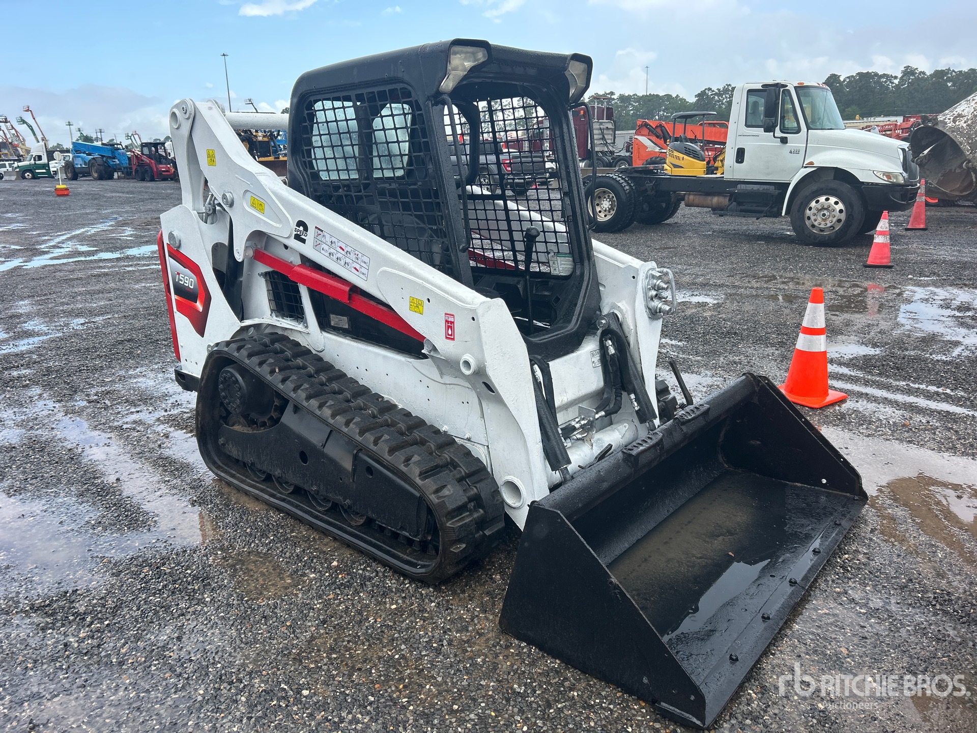 General Appearance with Picture, Right Front Corner