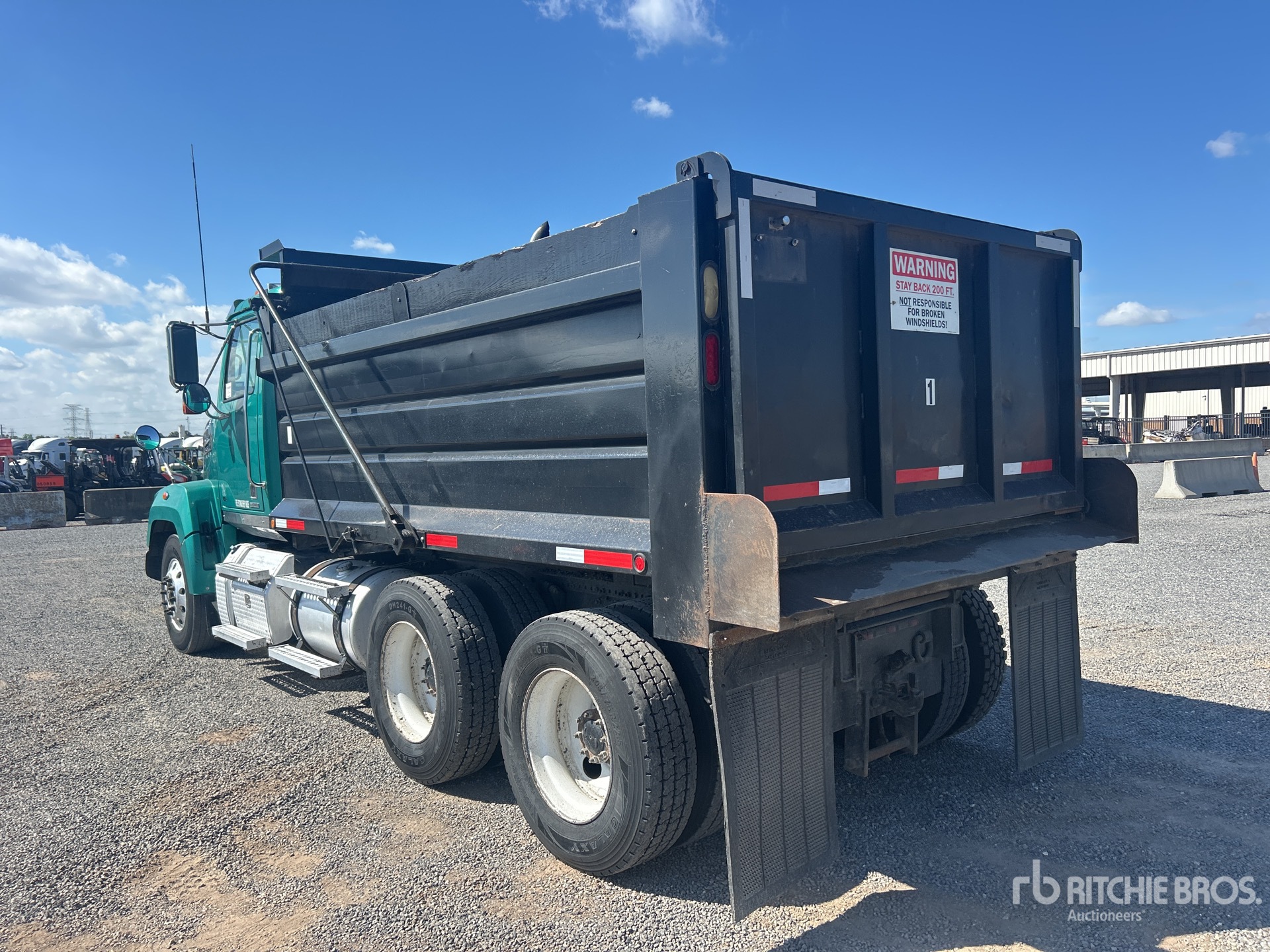 General Appearance with Bild, Ecke hinten links