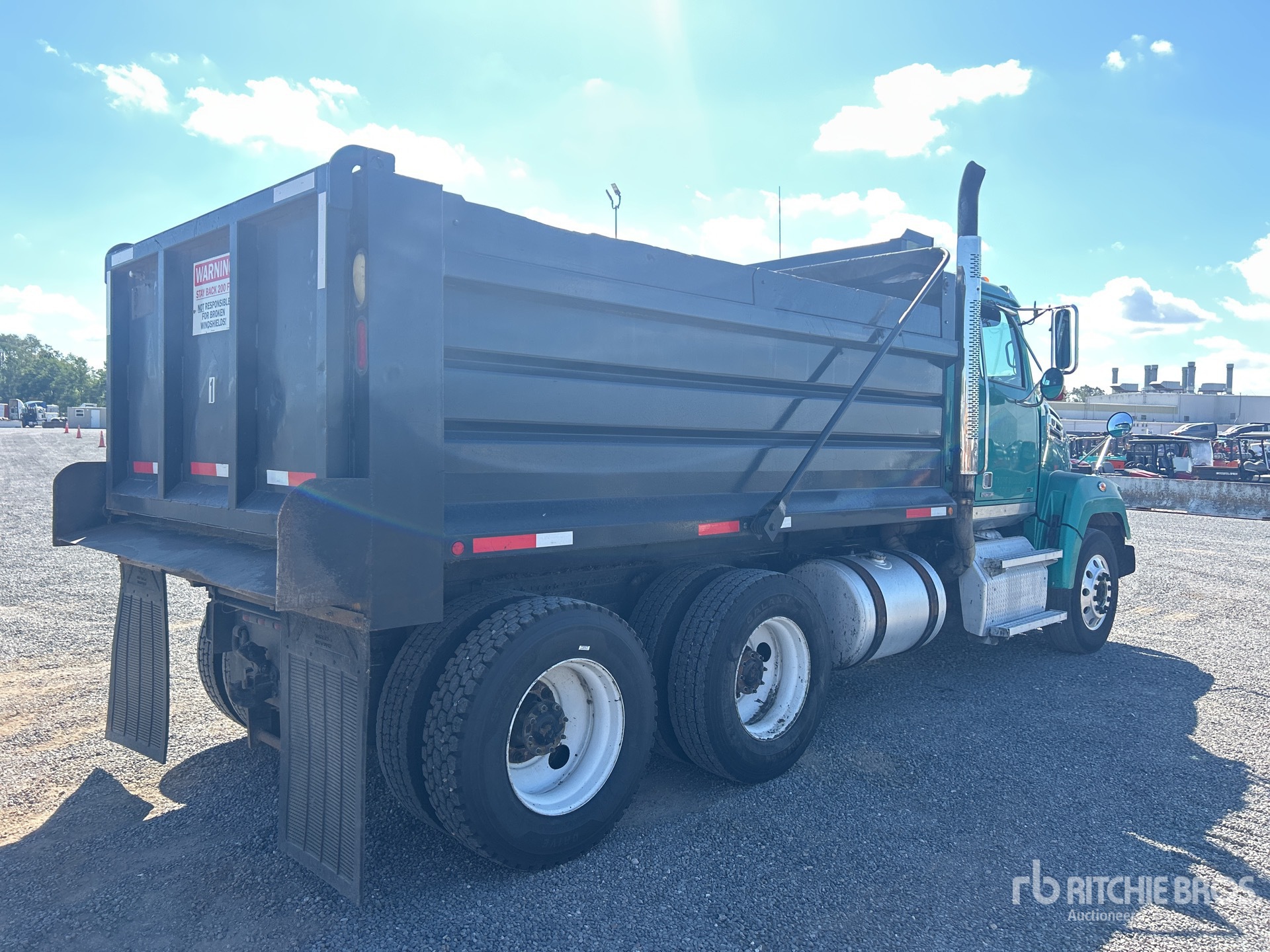 General Appearance with Bild, Ecke hinten rechts