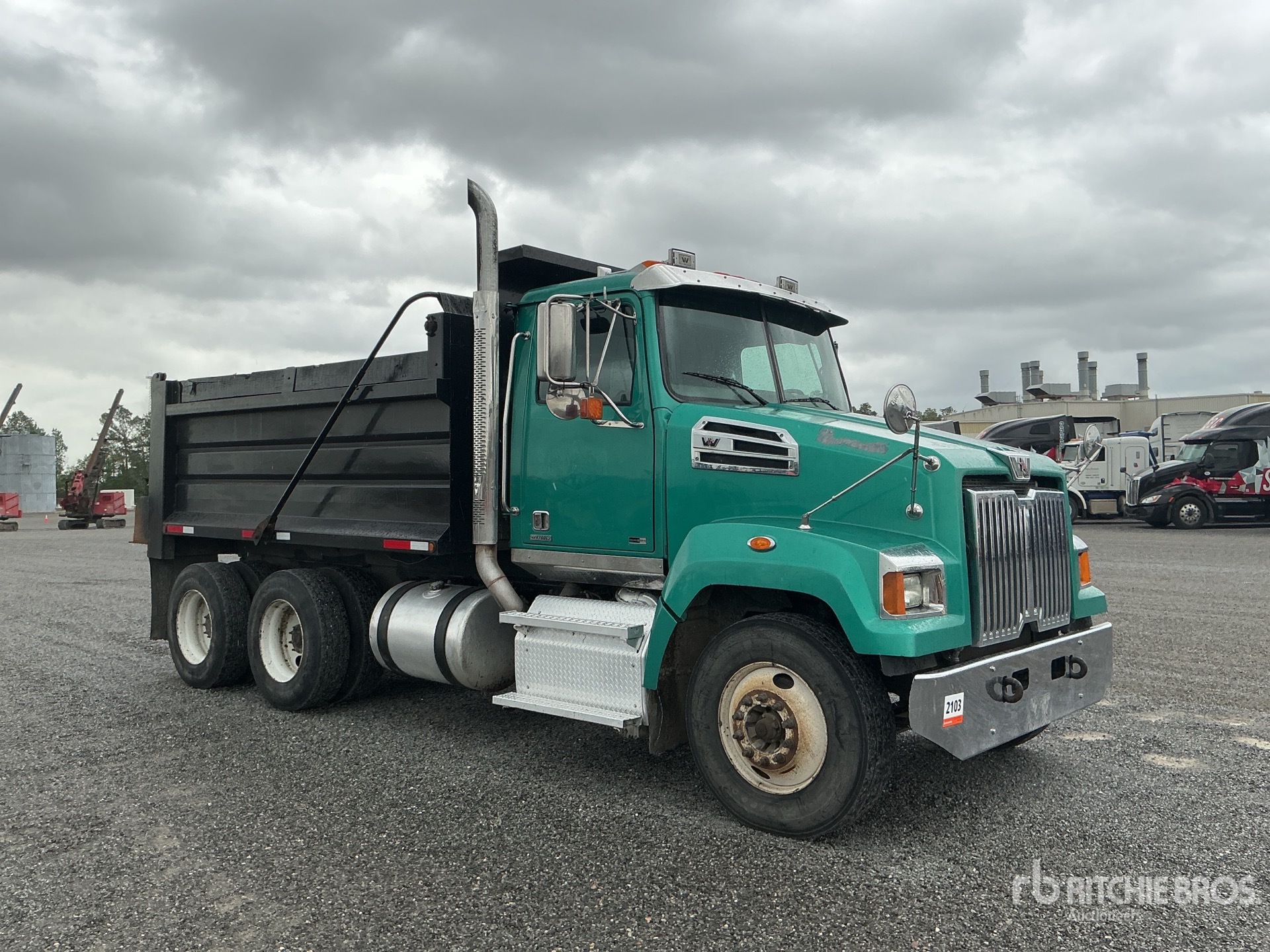 General Appearance with Foto, angolo anteriore destro