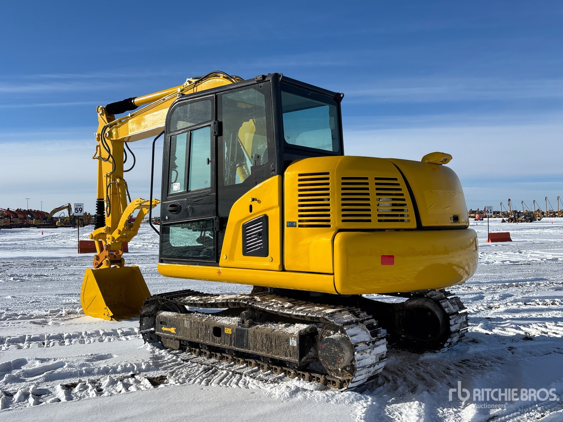 General Appearance with Foto, angolo posteriore sinistro