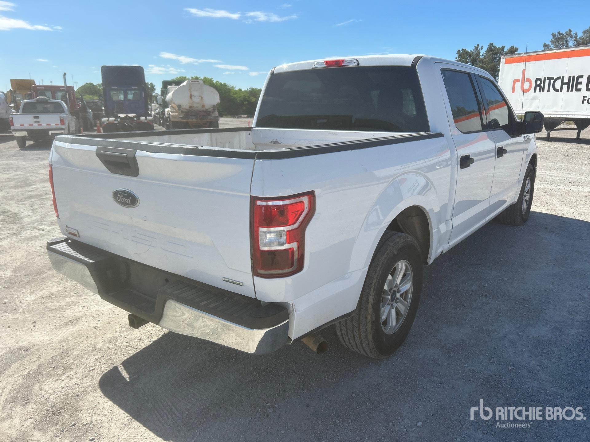 General Appearance with Imagen: esquina trasera derecha