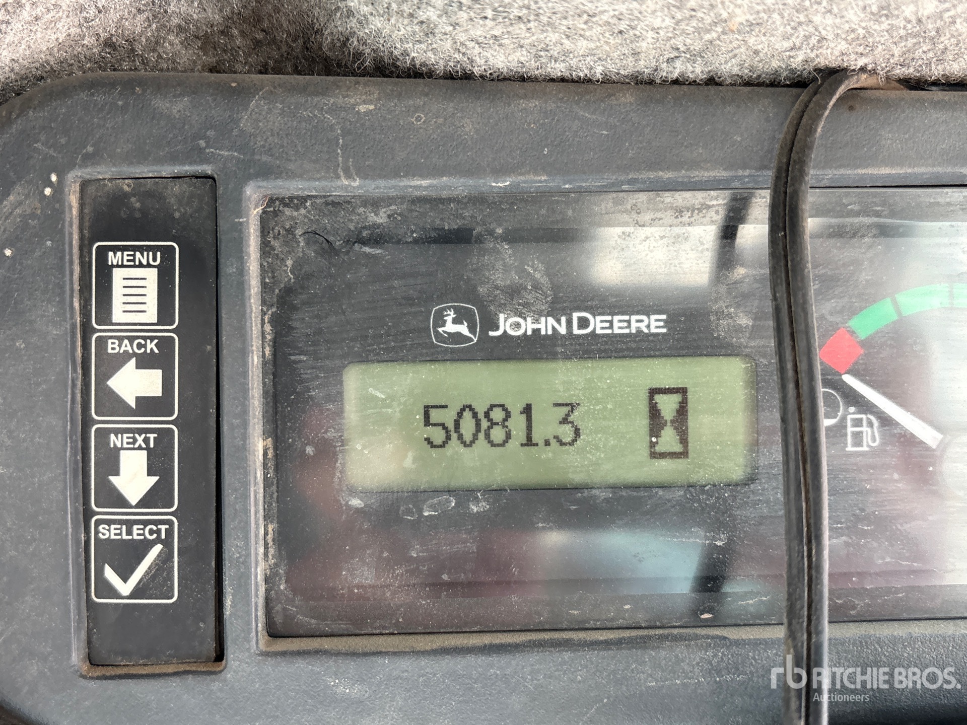 2011 John Deere 320D